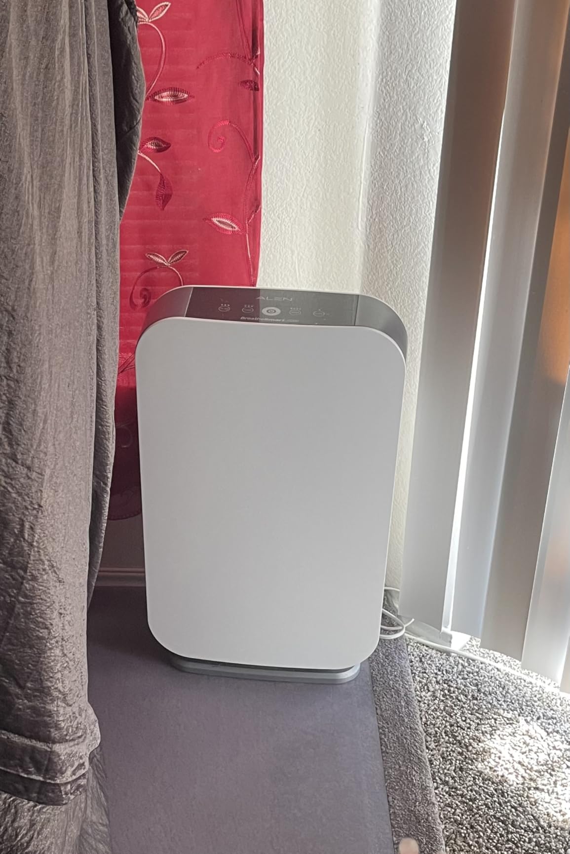 Alen Air Purifier BreatheSmart Flex HEPA with Pure Filter, Exchange Rate of 700 Sq. Ft in 30 Minutes, 1400 Sq. Ft in 1 hour, Perfect for Bedrooms & Home Offices - White customer photo 1