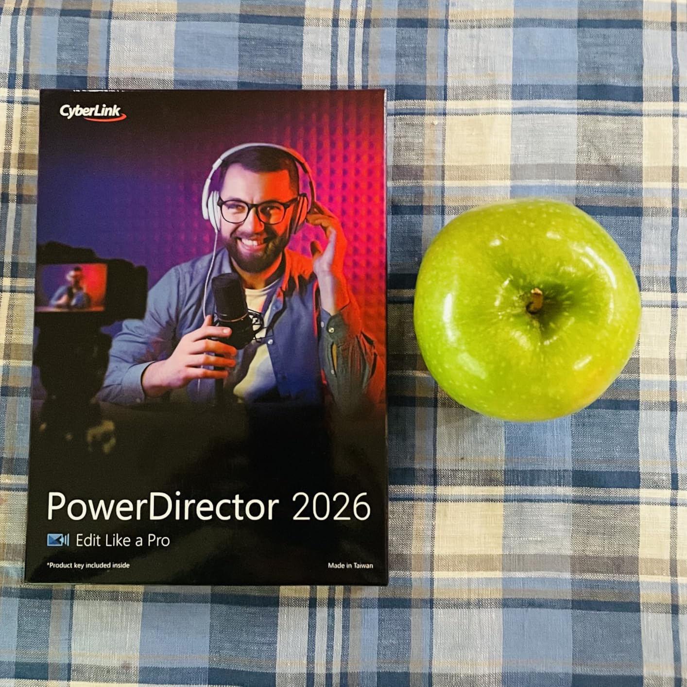 CyberLink PowerDirector 2026 | Video Editing Software for Windows | AI Video Editor, Screen Recorder, Slideshow Maker, Effects & Transitions | YouTube & Content Creation | Box with Download Code customer photo 1