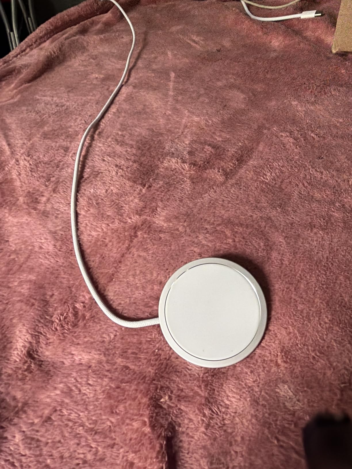 Apple MagSafe Charger (2 m): Wireless Charger with Fast-Charging Capability customer photo 1
