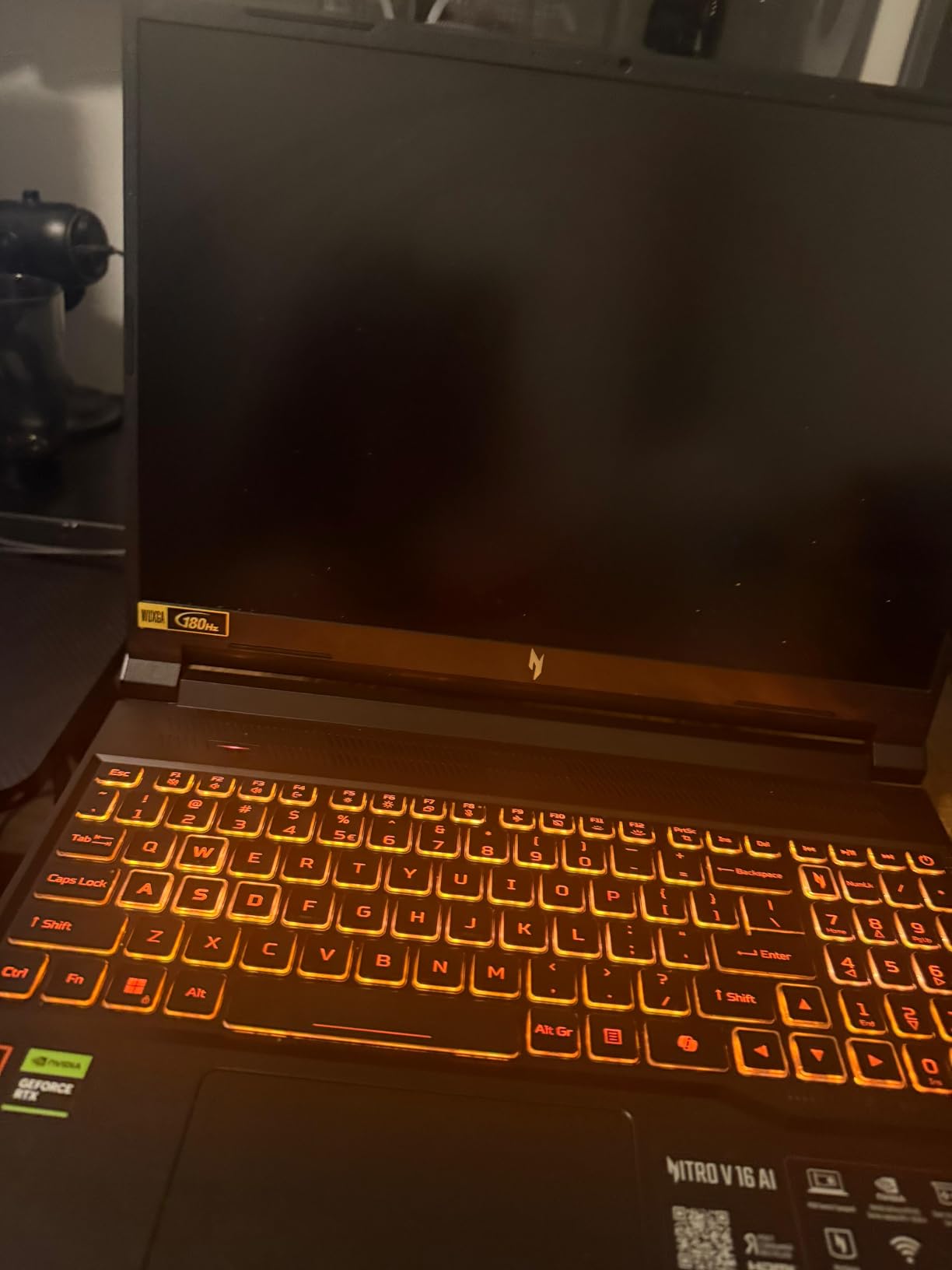 Nitro V 16 AI WUXGA (1920 x 1200) IPS 180Hz Gaming Laptop AI PC, AMD Ryzen 5 240 Processor, NVIDIA GeForce RTX 5050 8GB GDDR7 VRAM, 16GB RAM, 512GB SSD, (16