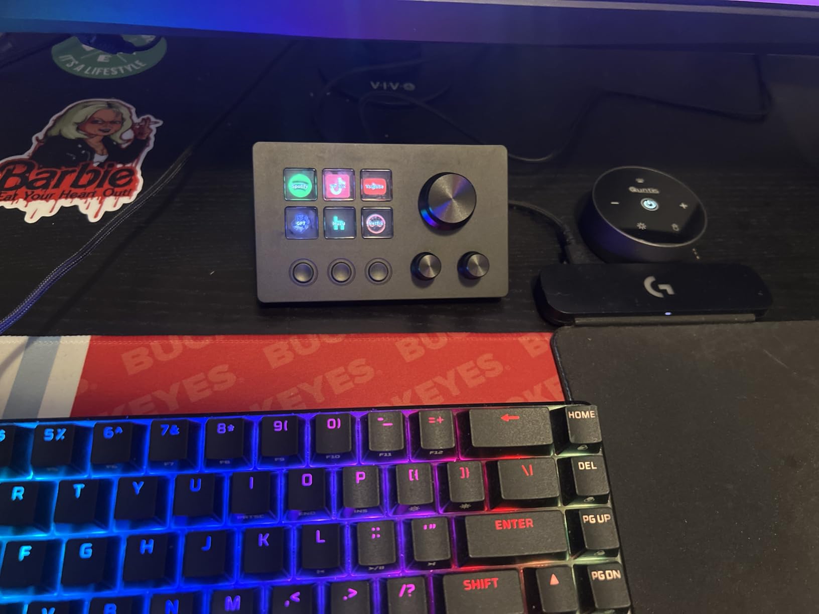 ActionRing Streaming Macro Keypad, Stream Controller Deck, Gaming Shortcut Keyboard, with 6 Customizable LCD Shortcut Keys, 3 Buttons and 3 Dials, Trigger Actions in OBS/Twitch/YouTube customer photo 1