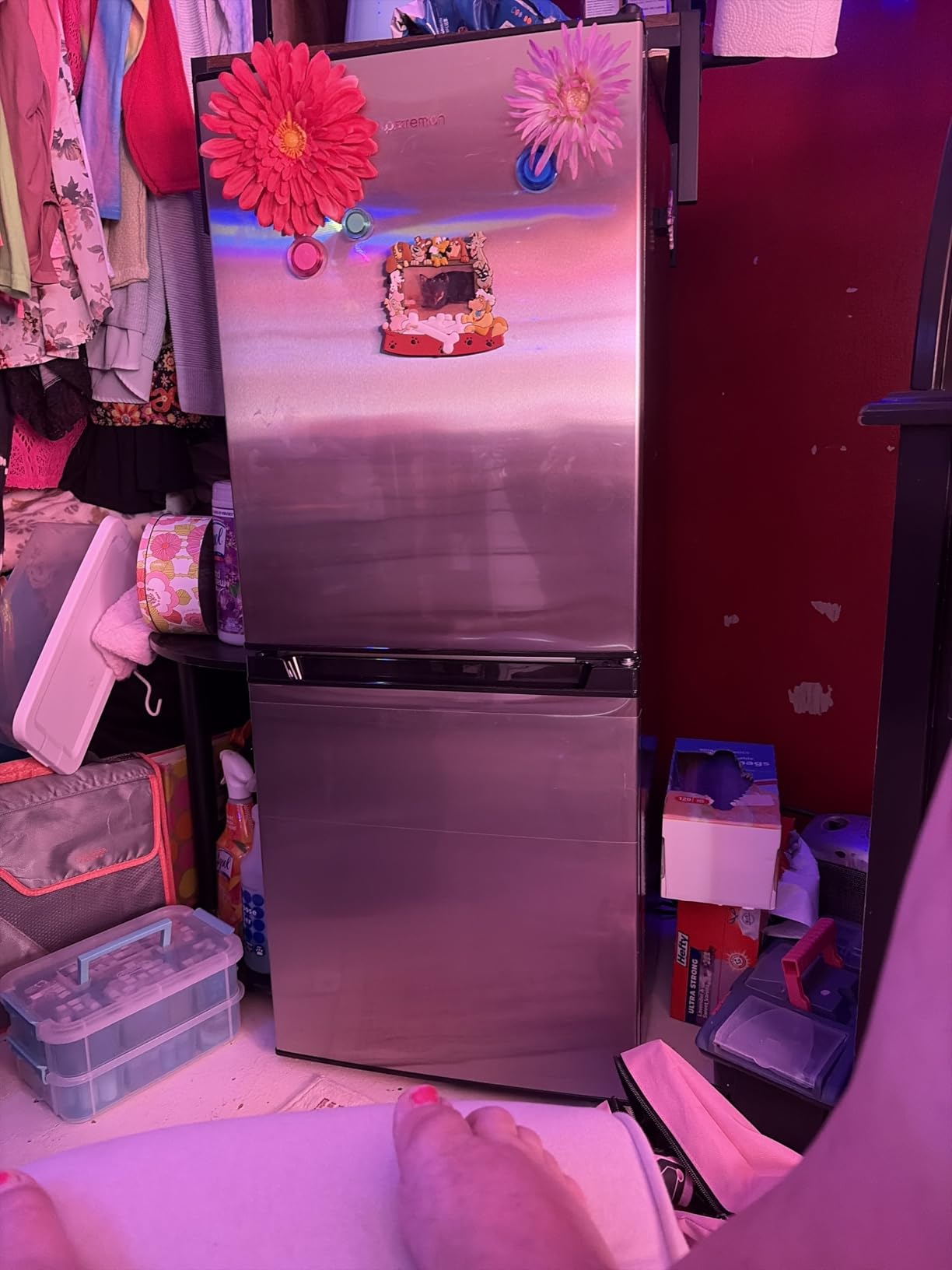 Upstreman 7.1 Cu.Ft Refrigerator with Bottom Freezer, Apartment Fridge with Freezer, Energy-efficient, Large Capacity, Adjustable Thermostat, Refrigerator for Apartment, Kitchen, Dorm,Silver(BM71) customer photo 1