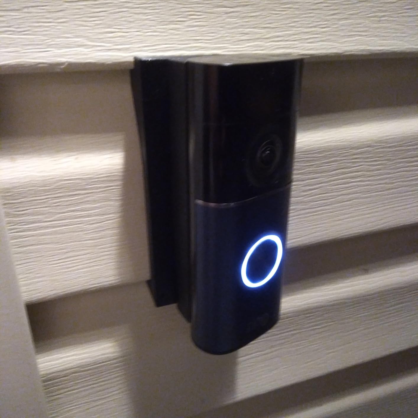 Wired Doorbell Plus (newest model), Home or business security, Retinal 2K with wide-angle video, 4x Enhanced Zoom, and Low-Light Sight, Nickel Silver customer photo 1