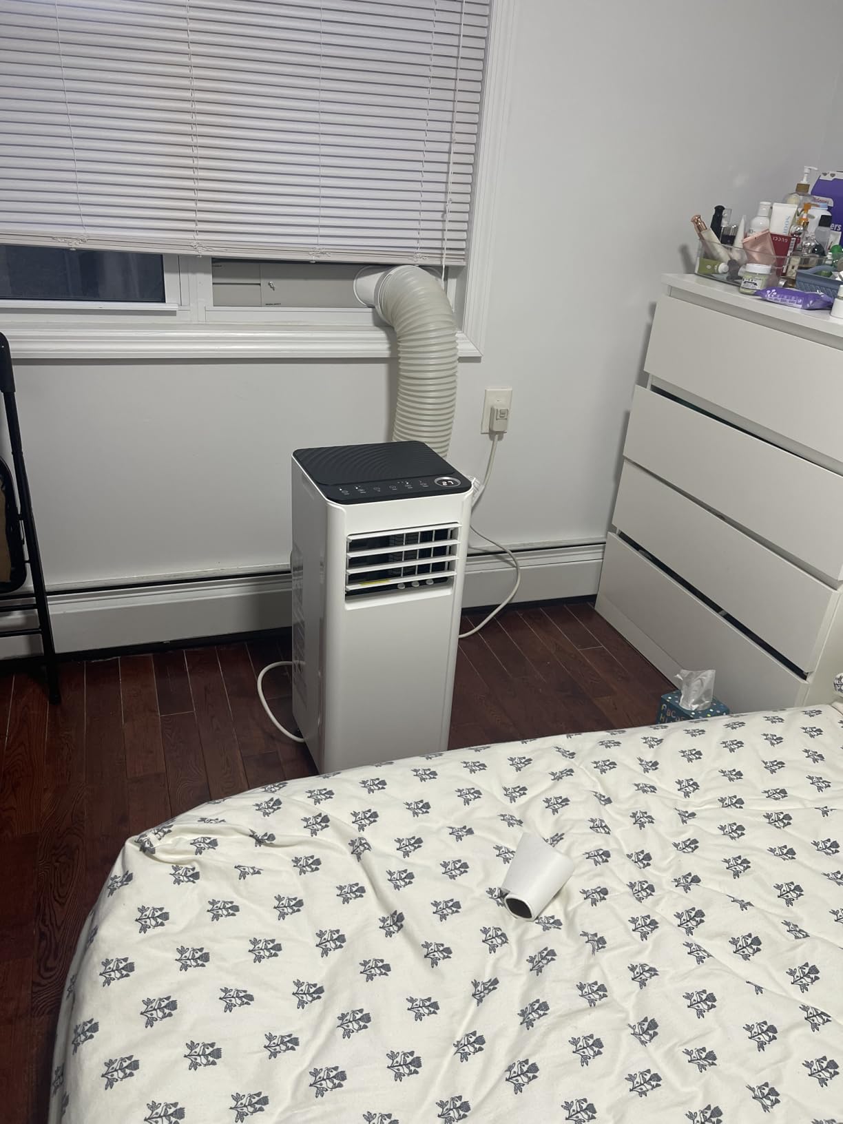 EUHOMY 10,000 BTU Portable Air Conditioners, 4-in-1 Portable AC Unit Cools Up to 450 Sq.Ft, Portable Air Conditioner with Cool, Fan, Dry, Sleep Modes with Remote Control, 50 dB, 24H Timer, for Bedroom customer photo 2