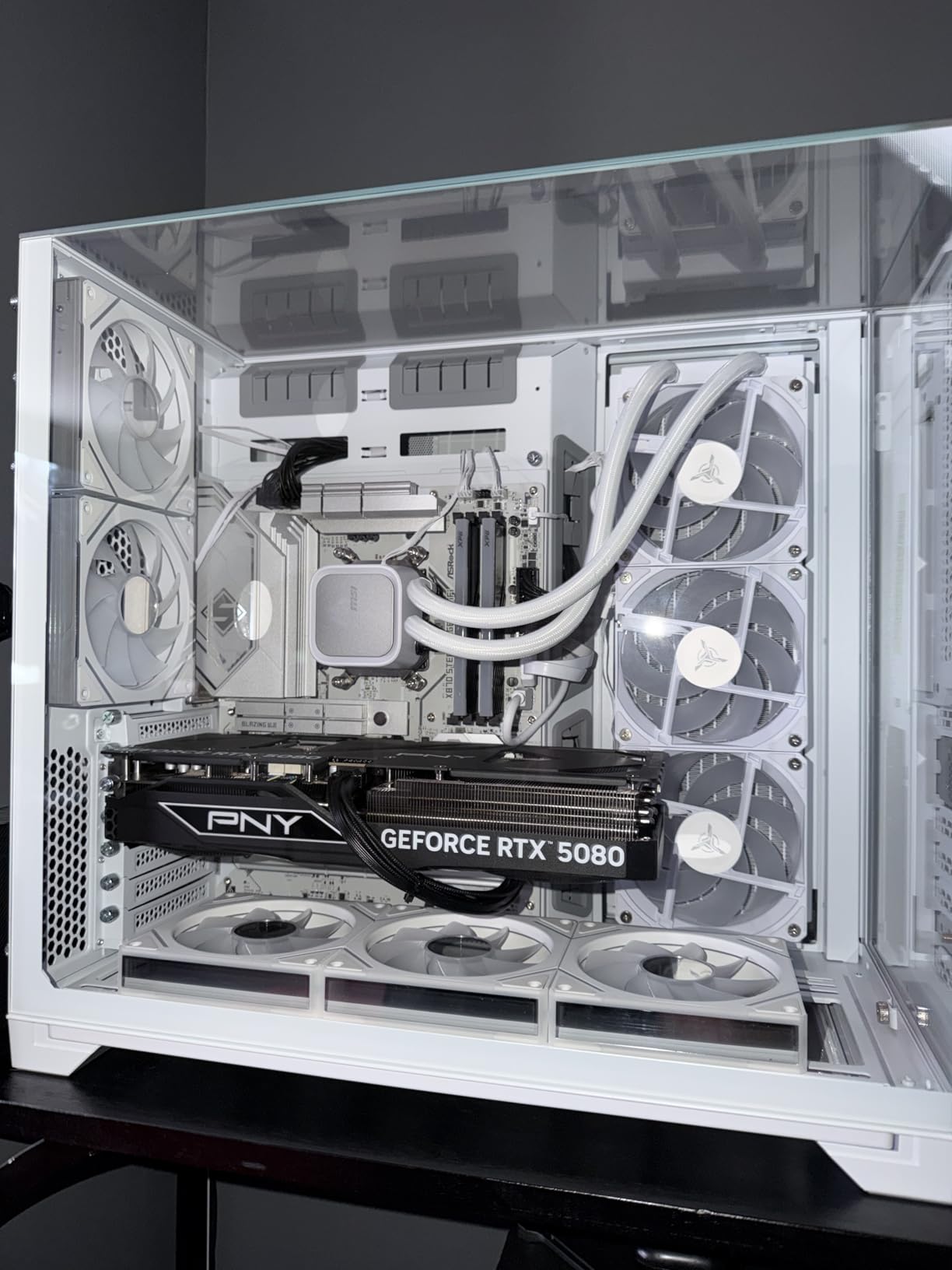 Skytech Gaming O11 Vision Gaming PC, AMD Ryzen 7 9850X3D 4.7GHz, NVIDIA RTX 5080 16GB VRAM, X870 Board, 2TB Gen4 NVMe SSD, 32GB DDR5 RAM 6000, 1000W Gold ATX 3 PSU, 360 ARGB AIO, WI-FI 7, Windows 11 customer photo 1