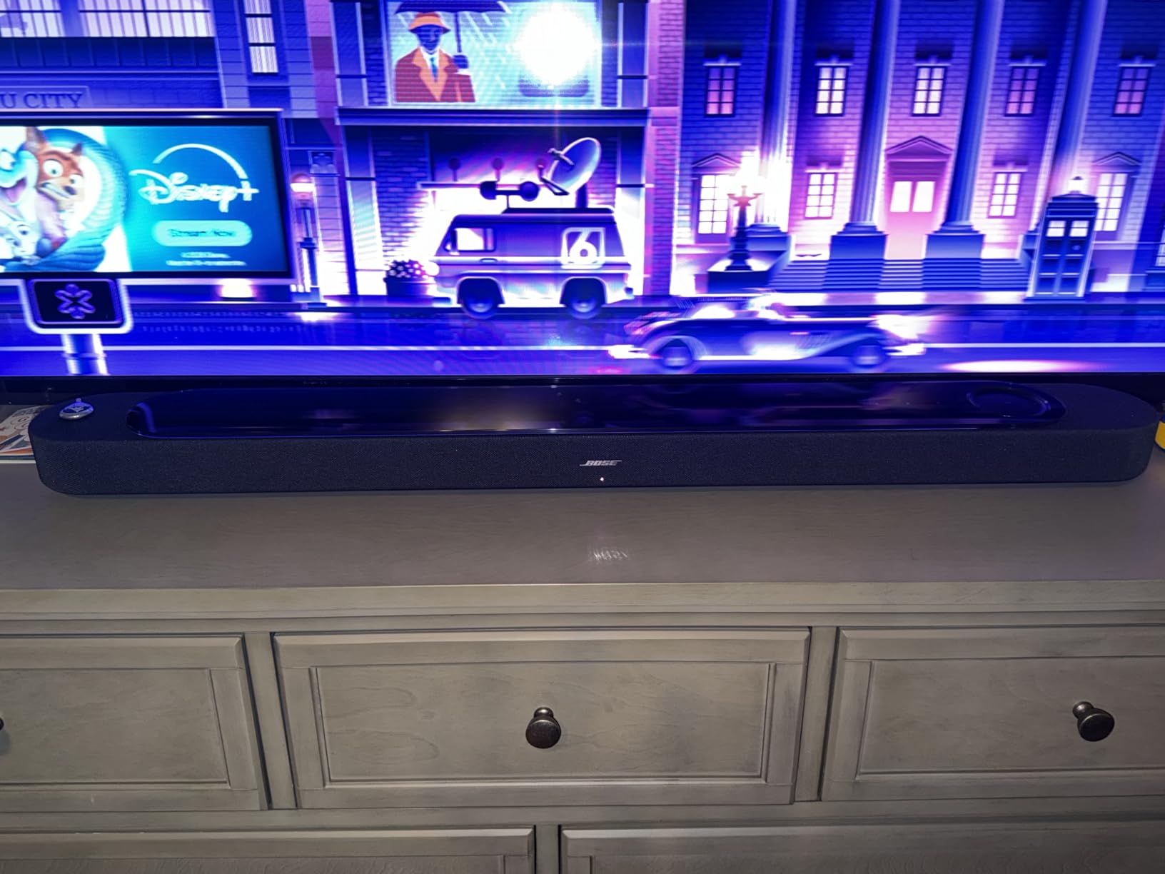 Bose Lifestyle Ultra Soundbar, Wireless Home Soundbar for TV with Dolby Atmos, Surround Sound, Black customer photo 1