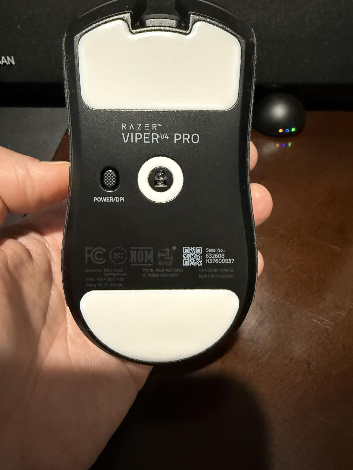 Razer Viper V4 Pro Wireless Esports Gaming Mouse - 49g Ultra Lightweight, Fast & Precise, 50K DPI Optical Sensor, 8K Polling, Gen-4 Optical Switches, Scroll Wheel, USB-C Charging, for PC & Mac - Black customer photo 1