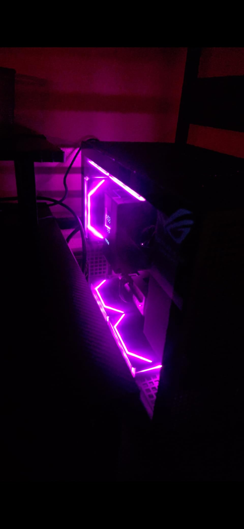 KOTIN Prebuilt Gaming PC Desktop Computer, AMD Ryzen 5 9600X up to 5.4GHz, GeForce RTX 5060 Ti 8GB GDDR7, 16GB DDR5-6000, 1TB PCIe 4.0 NVMe SSD, 650W 80+ Gold PSU, WiFi 7, Windows 11 Home customer photo 2