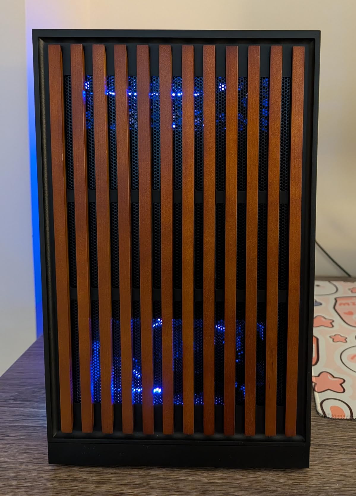 KOTIN G60B Prebuilt Gaming PC, GeForce RTX 5070 12GB GDDR7, AMD Ryzen 7 9700X, 32GB DDR5 6000MHz, 1TB PCIe 4.0 SSD, 360mm Liquid Cooler, 11.3 Inch Smart Display, WiFi 7, ARGB Tower for 4K Gaming customer photo 1