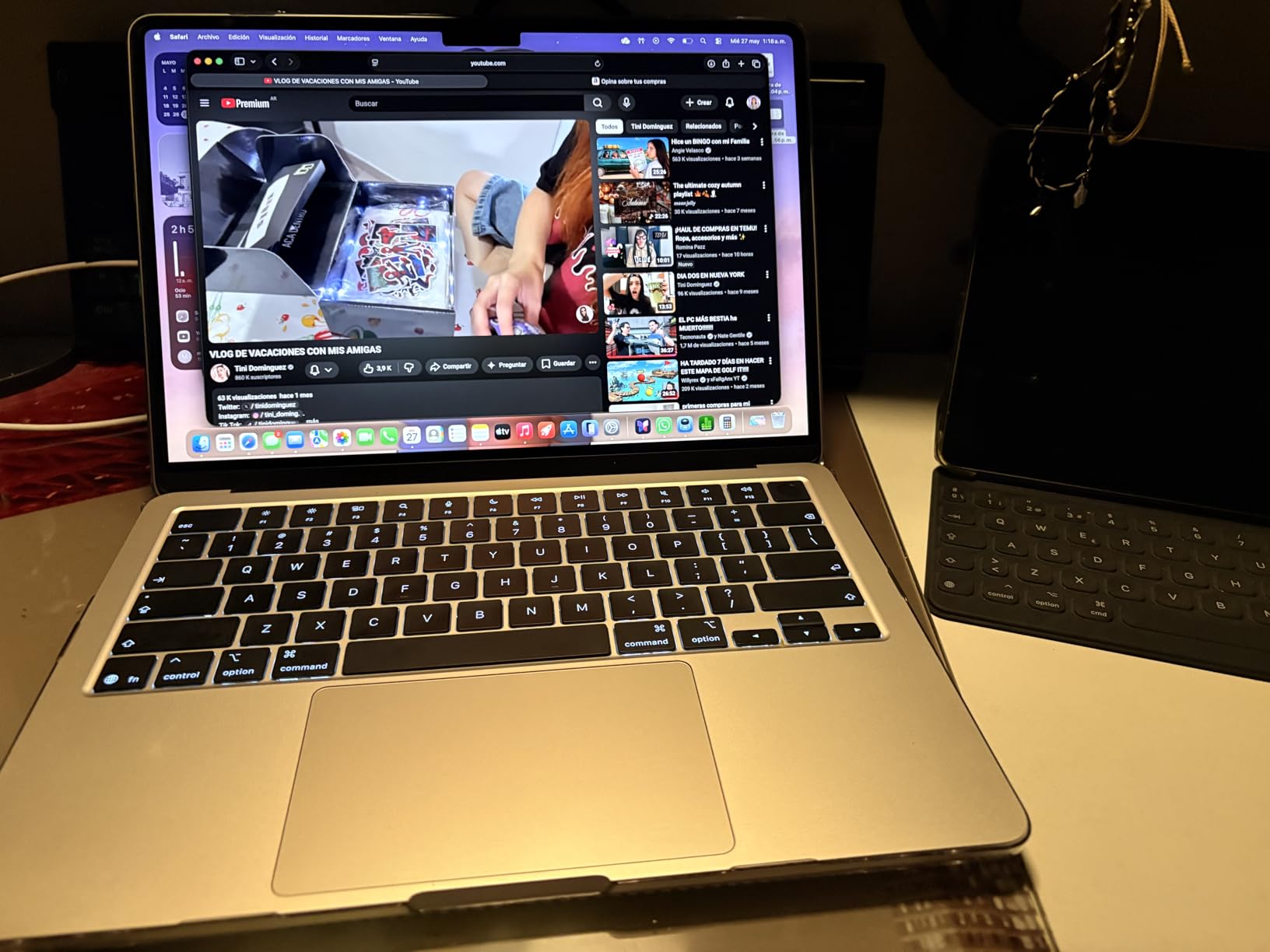 Apple 2026 MacBook Air 13-inch Laptop with M5 chip: Built for AI, 13.6-inch Liquid Retina Display, 16GB Unified Memory, 512GB SSD, 12MP Center Stage Camera, Touch ID, Wi-Fi 7; Starlight customer photo 1