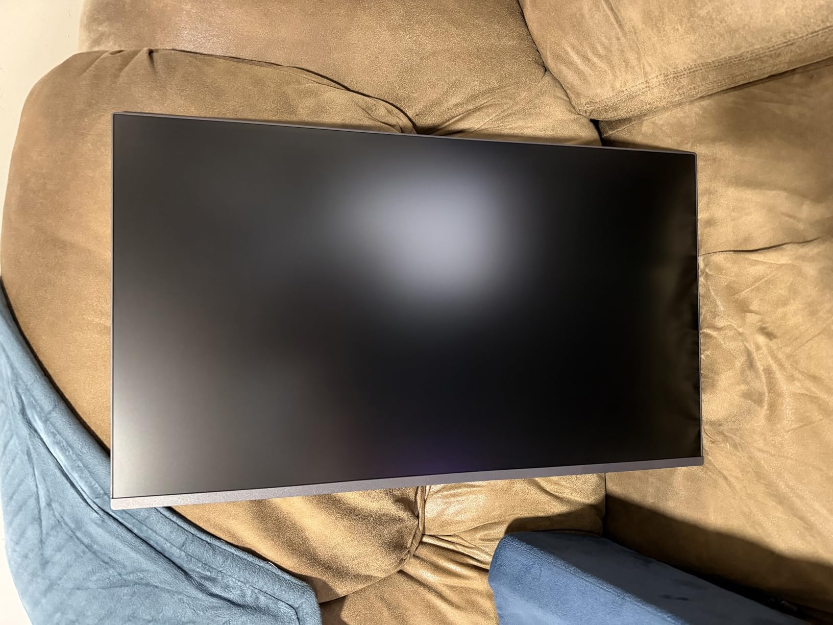 LG 27G414B-B 27-inch Ultragear Full HD (1920 x 1080) IPS Gaming Monitor 144Hz, 1ms, NVIDIA G-Sync Compatible, FreeSync, HDR10, Built-in Speaker, Switch, HDMI, DisplayPort, Tilt/Height Stand, Black customer photo 2