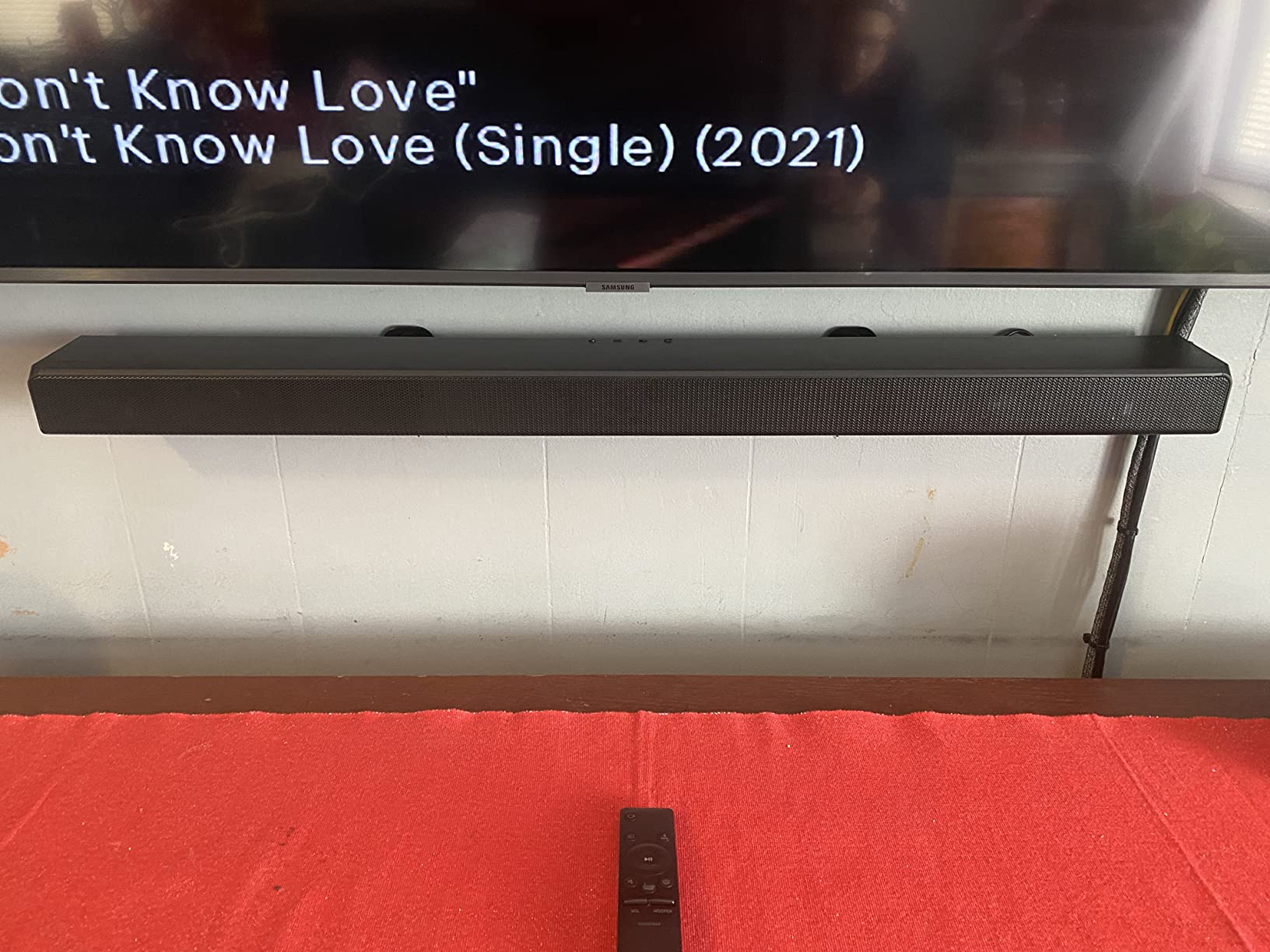 HW-B400F B-Series 2.1ch Soundbar with Wireless Subwoofer - Deep Bass, Smart Sound & Game Mode - Bluetooth Wireless TV Connection for Home Theater and Gaming customer photo 2