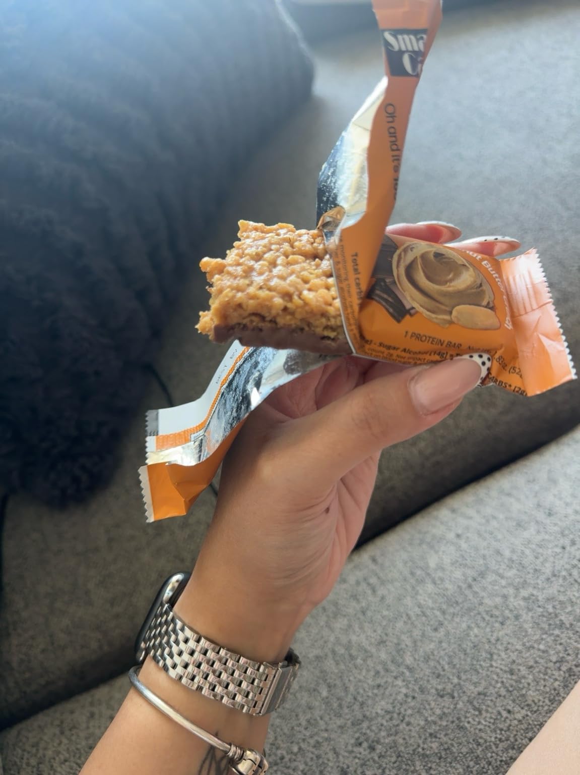 NuGo Smarte Carb 20g Protein 0g Sugar, 2g Net Carbs 160 Calories, Sugar Free Peanut Butter Crunch, 12 Count customer photo 1