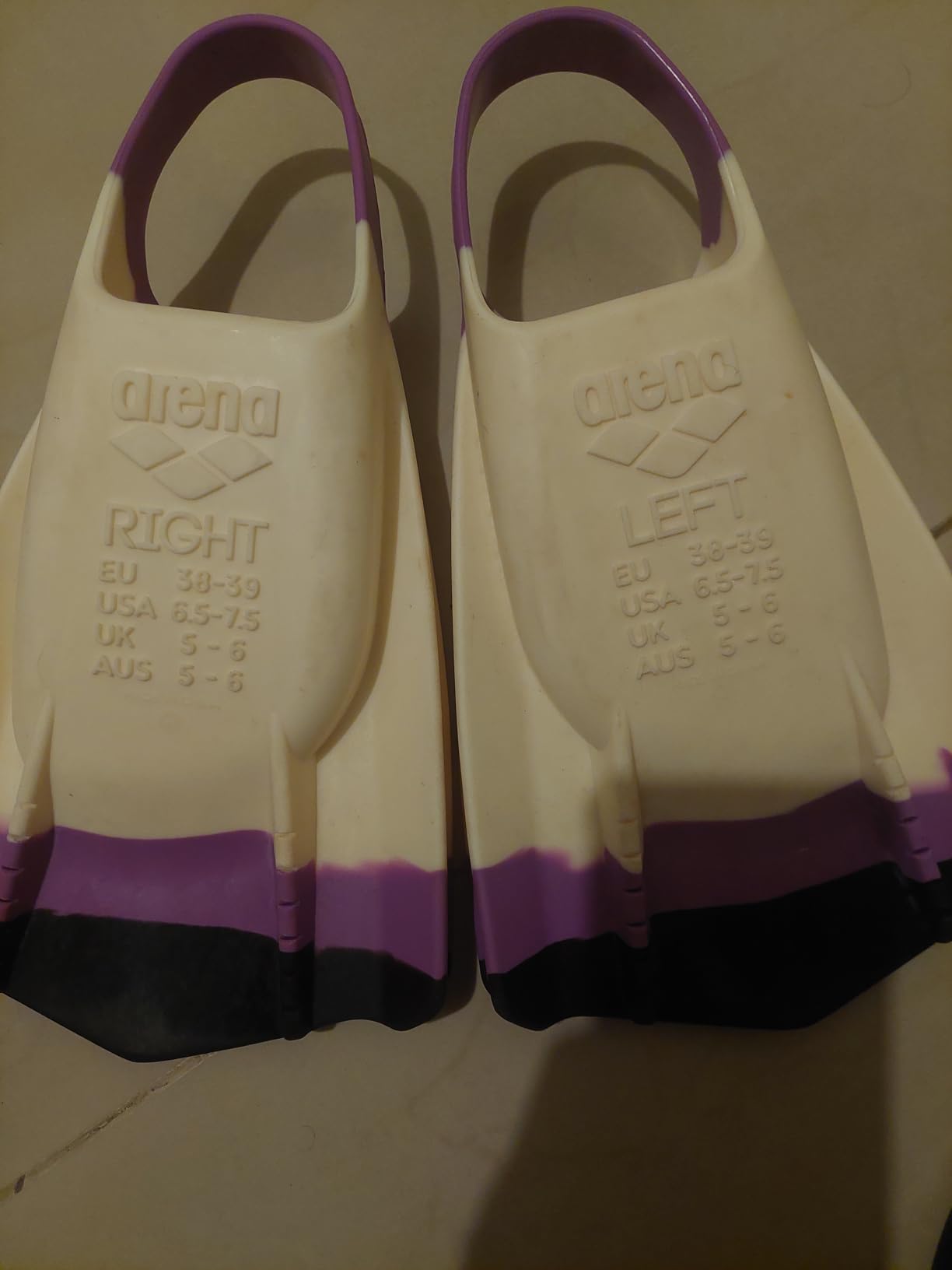 Arena Unisex Adult Powerfin Pro Swim Training Fins Men and Women Silicone Short Blade Flippers Left-Right Custom Design, Sizes 4.5-13.5 customer photo 1