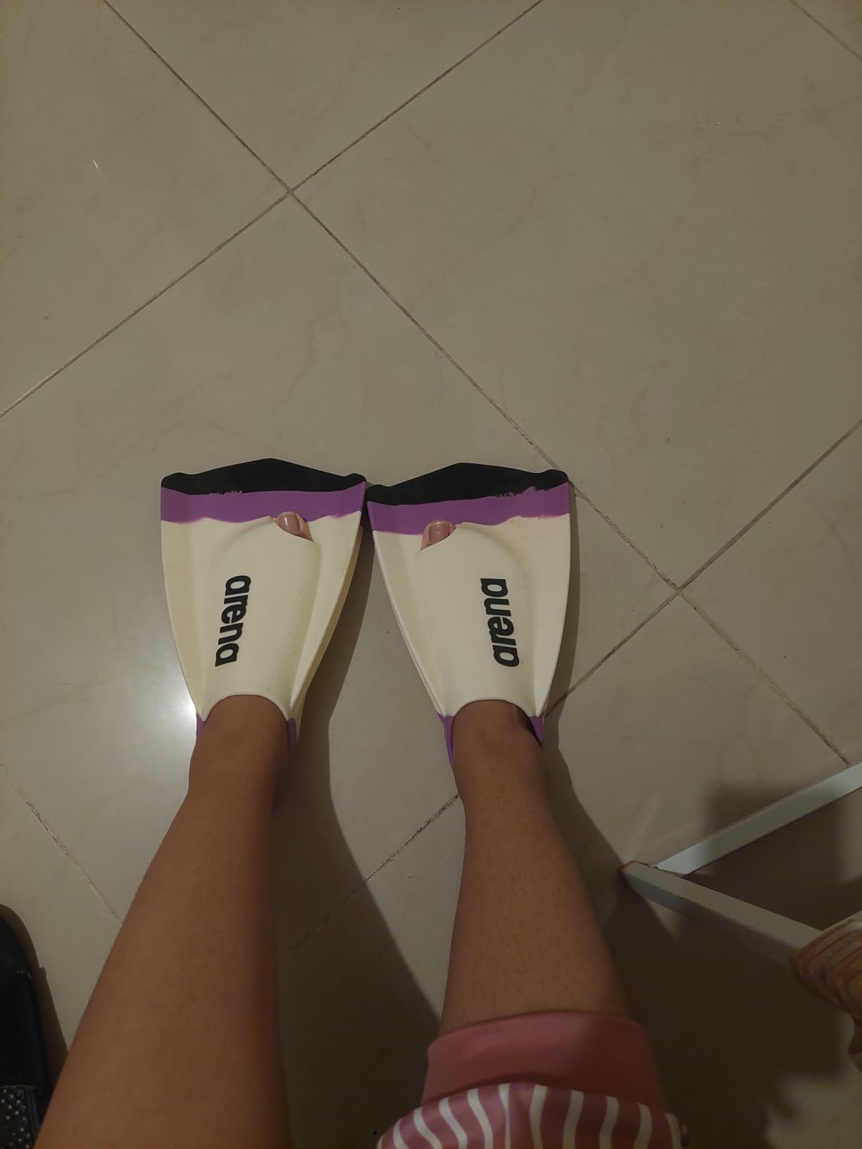 Arena Unisex Adult Powerfin Pro Swim Training Fins Men and Women Silicone Short Blade Flippers Left-Right Custom Design, Sizes 4.5-13.5 customer photo 2
