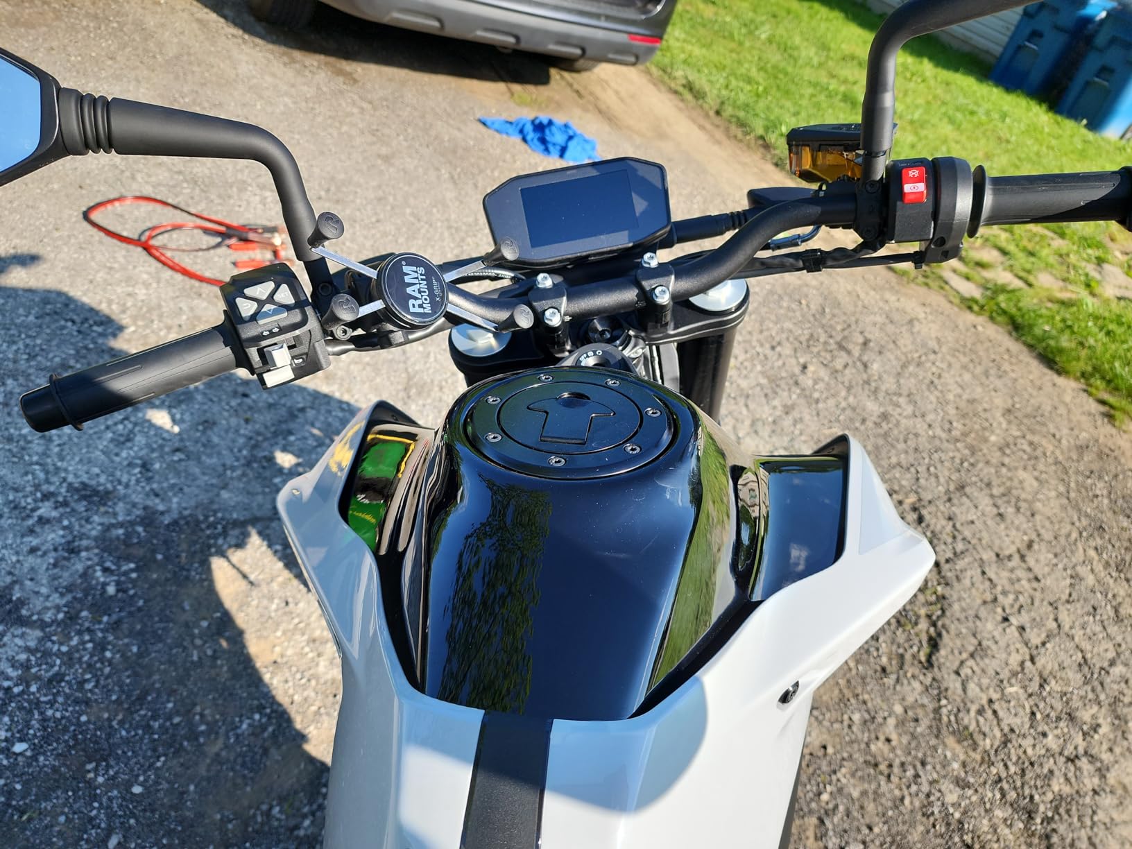 RAM MOUNTS X-Grip Large Phone Mount with Tough-Claw Clamp Base, Universal Handlebar & Rail Mount for Motorcycles, Bikes, Kayaks & Bars customer photo 1