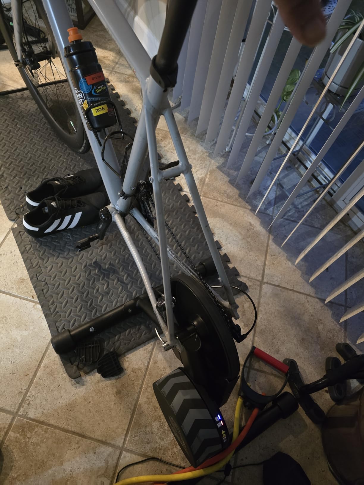 Wahoo KICKR CORE 1 Smart Indoor Bike Trainer customer photo 2