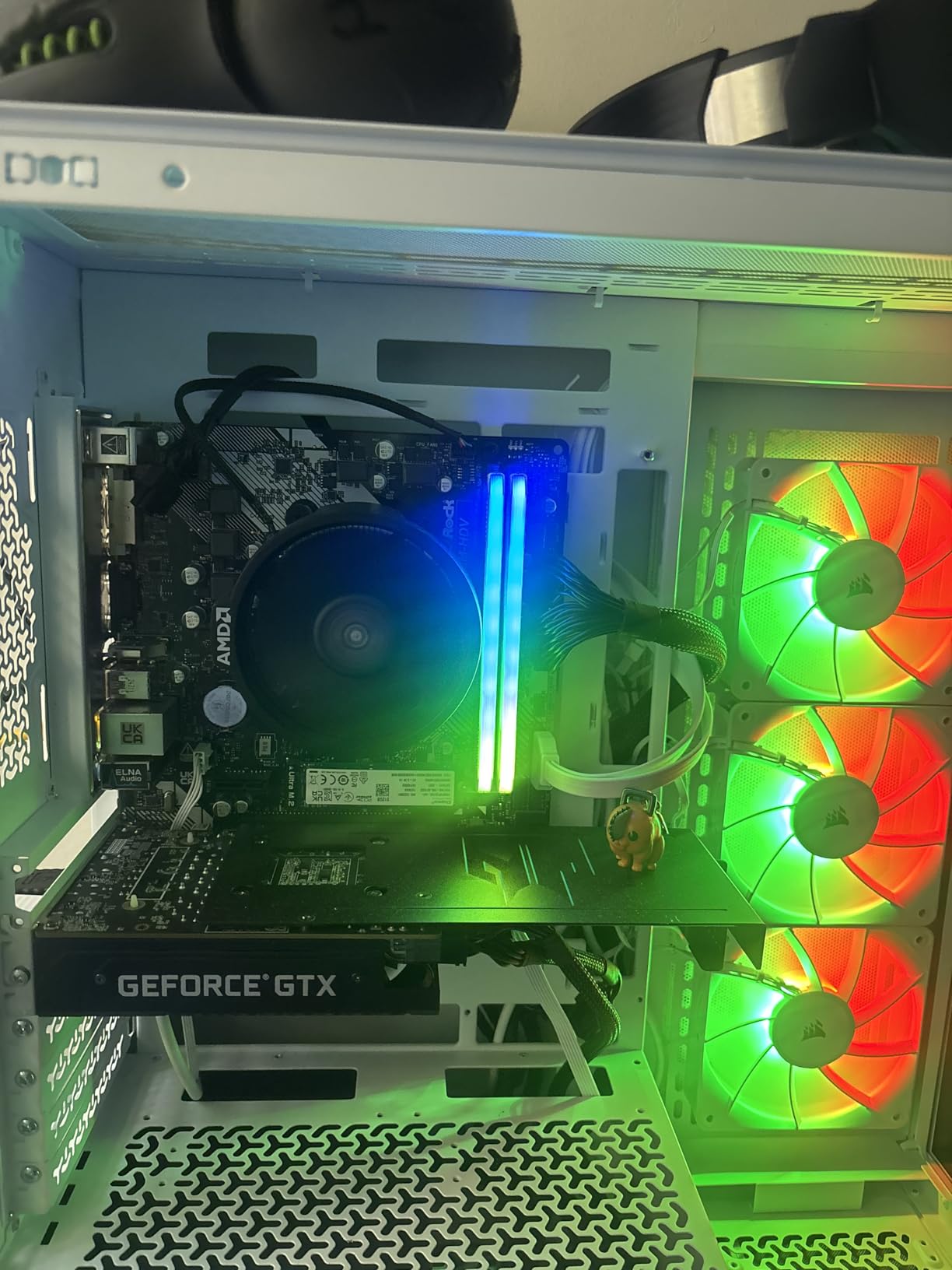 ASRock B450M-HDV R4.0 AMD B450 AM4 Socket Ryzen 2000 - 5000 Processors DDR4 3200 64GB HDMI DVI-D D-Sub Motherboard SATA 6Gb/s Micro ATX M.2 customer photo 1