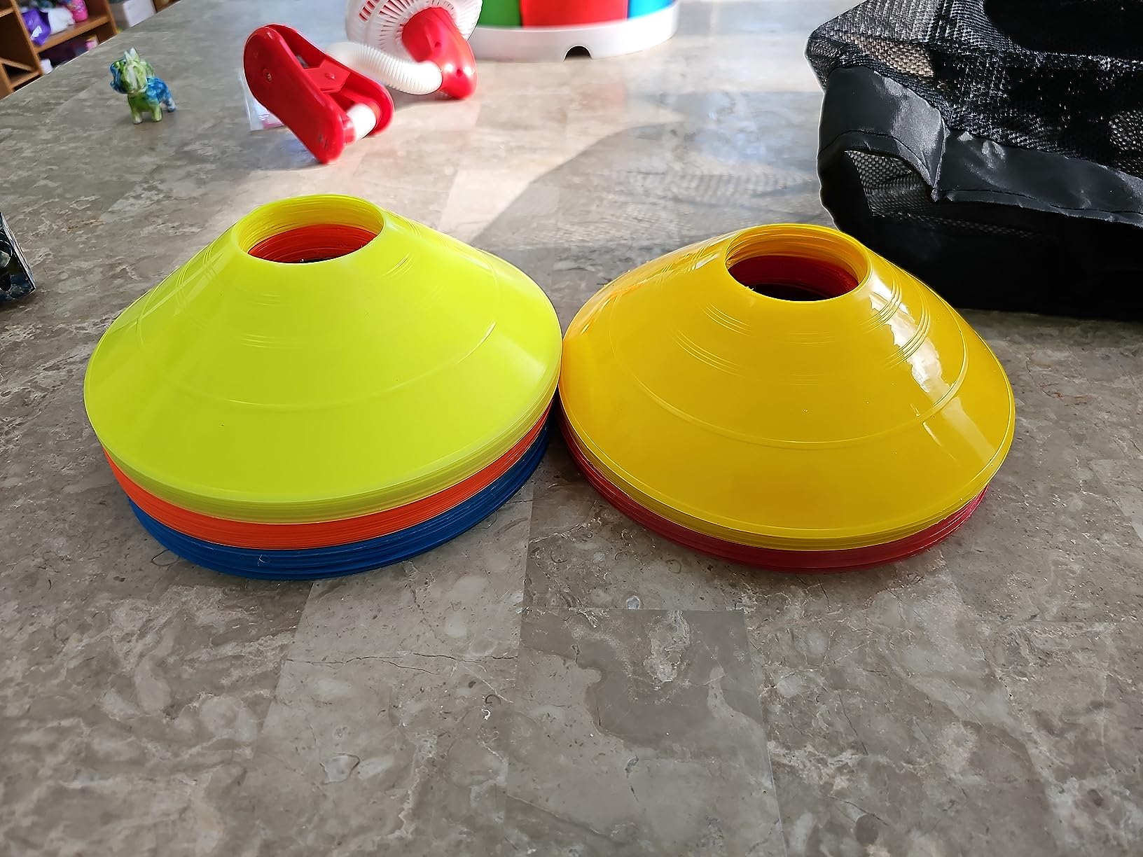 60/120 Pack Agile Soccer Cones with Portable Bags & Brackets, Sports Cones, Cones for Sports Training, Soccer Cones for Training, Soccer Training Equipment, Agile Soccer Cones Used for Football Training customer photo 2
