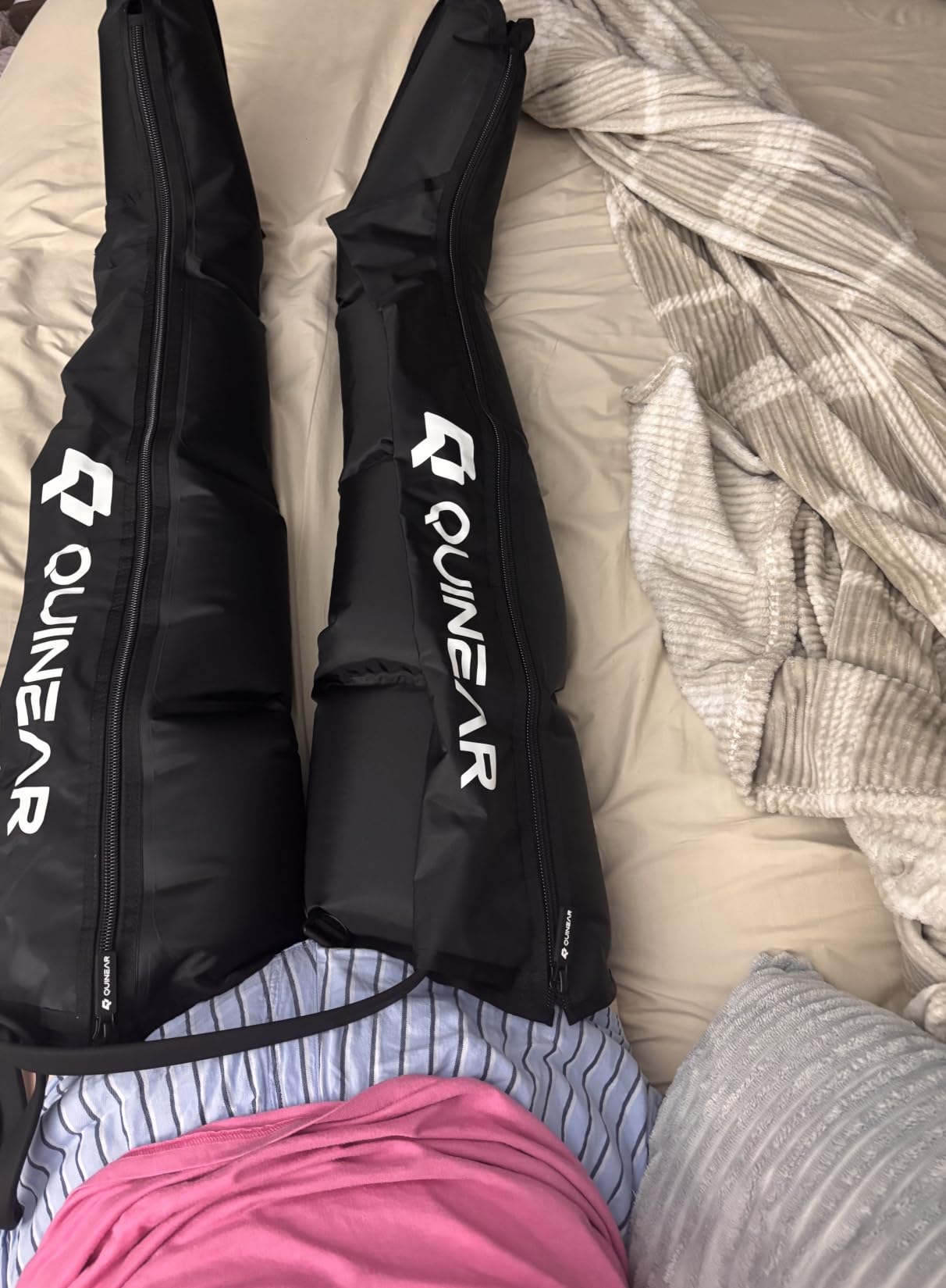 QUINEAR Leg Recovery Compression System for Athlete Post Workout, Professional Sequential Device for Massage Therapy, Foot and Leg Recovery Boots customer photo 2