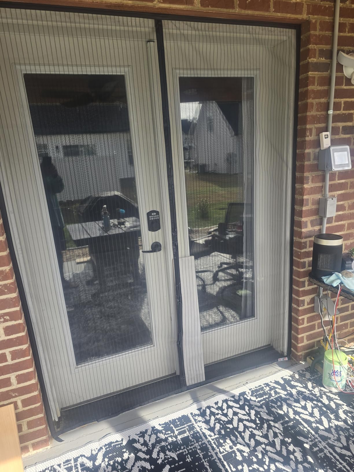 UnBugs Garage Screen Doors for 1 Car Garage - Fits Single Garage Doors up to 9 Feet Wide x 7 Feet Tall MAX - Pet & Kid Friendly, Self-Closing - Hands Free Magnet Closure customer photo 2