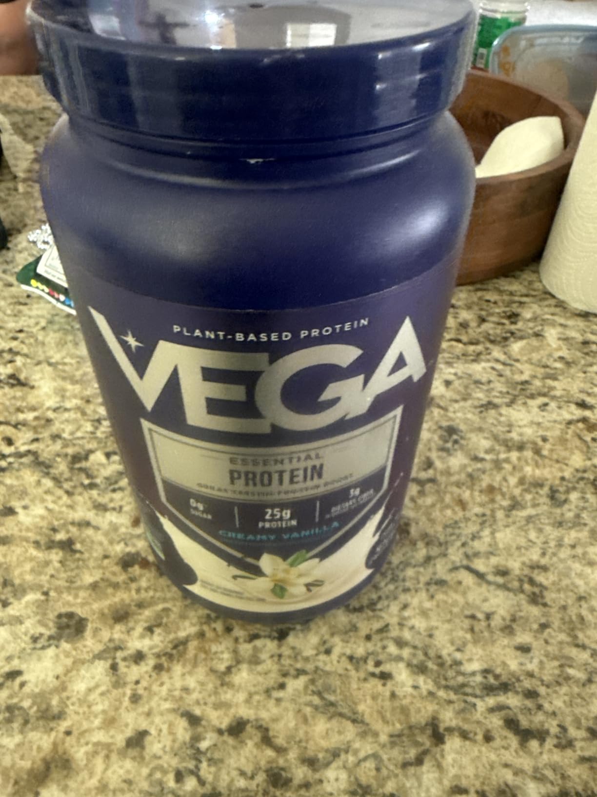 Vega Essential Protein - 25g Plant Based Protein Powder, Creamy Vanilla, Vegan for a Dairy-Free Vanilla Shake - Large Tub, 32.5oz (20 Servings) customer photo 1