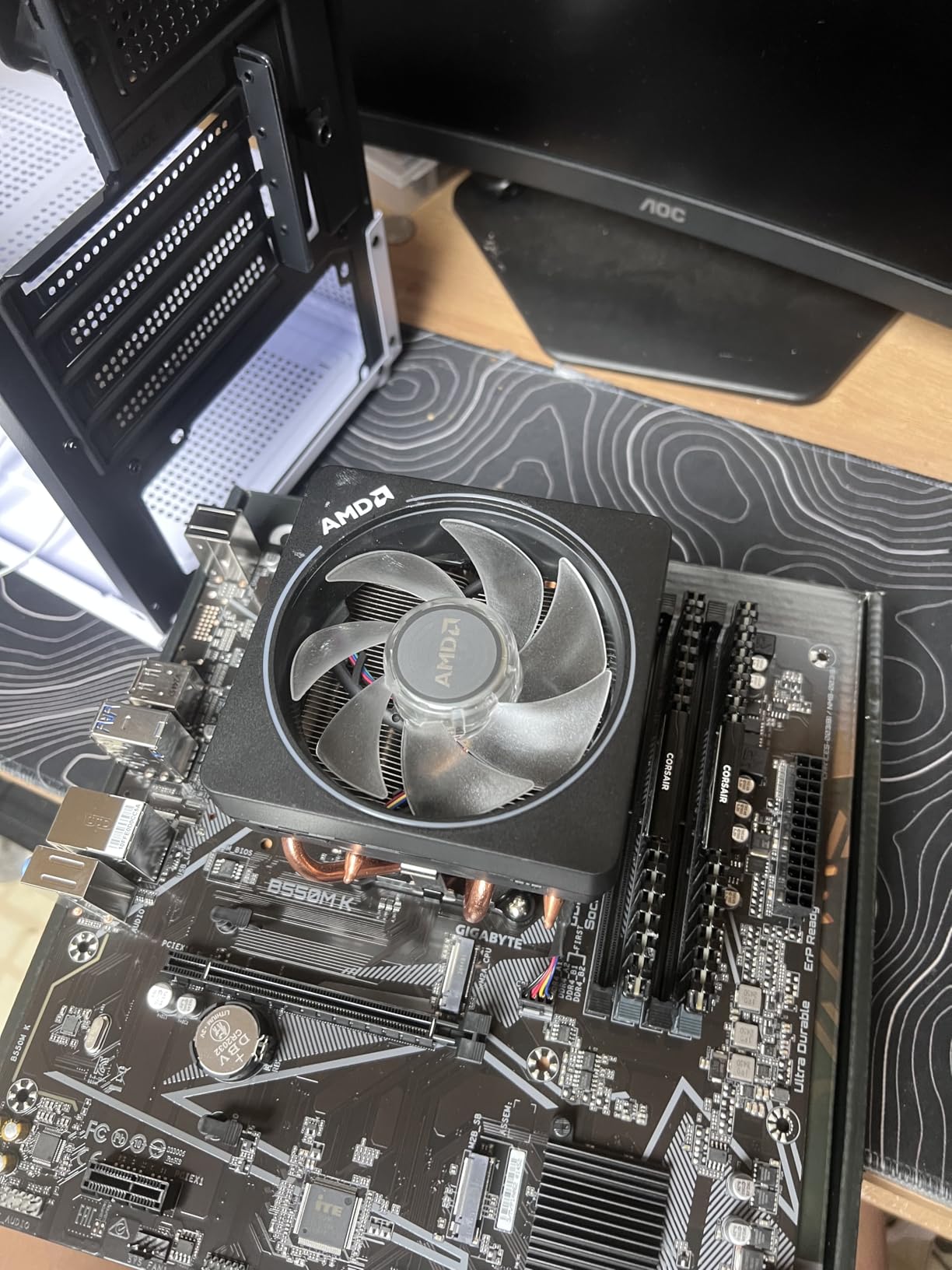 GIGABYTE B550M K AMD AM4 Micro-ATX Motherboard, Supports Ryzen 5000/4000/3000 Series Processors, DDR4, 3+3 Power Phase, 2X M.2, PCIe 4.0, USB 3.2 Gen 1, GbE LAN, Q-Flash customer photo 2