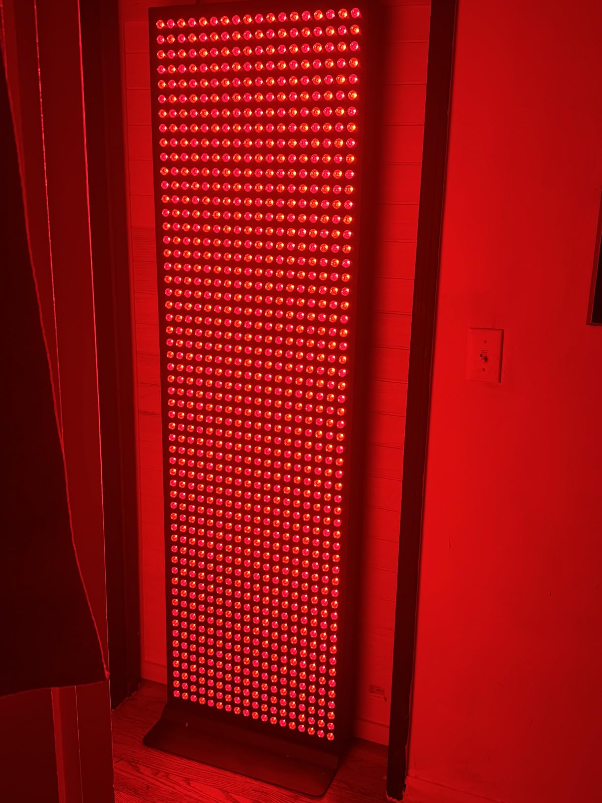EXESAS Red Light Therapy Device for Full Body, 630nm, 660nm, 810nm & 850nm, Near Infrared Dual-Chip Clinical Grade LED Panel for Smooth Skin, Weight, Pain and Overall Wellness (600LED) customer photo 2