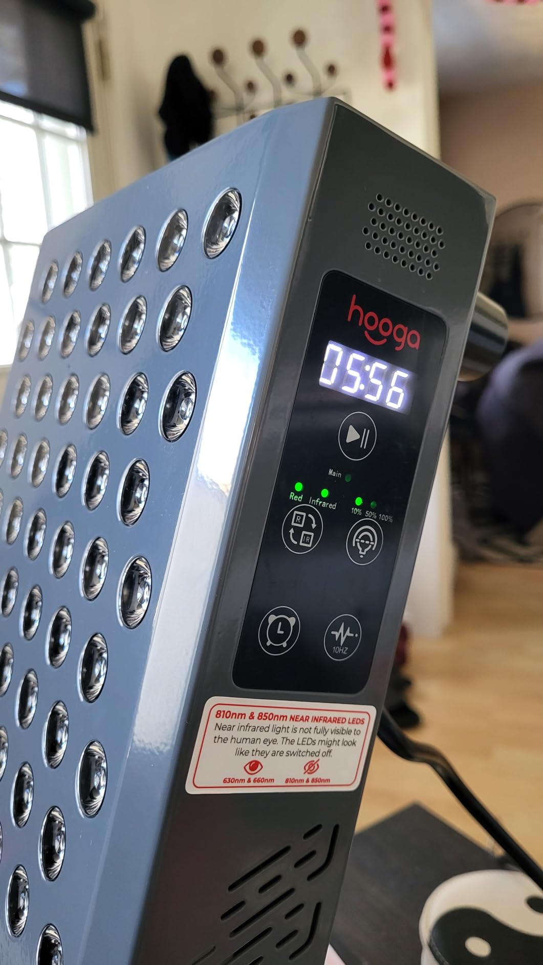 Hooga ULTRA360 Red Light Therapy Panel - 630nm 660nm 810nm 850nm, 72 Quad Chip LEDs, Adjustable Brightness, Pulse Mode customer photo 2