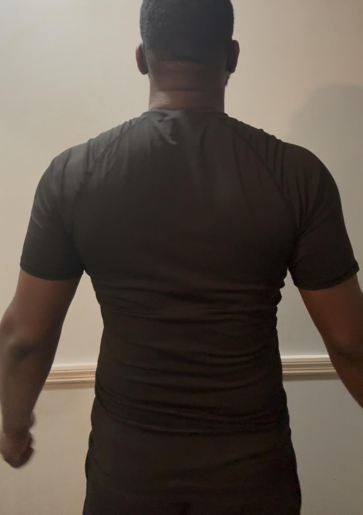 Dalavch 4/5 Pack Men's Compression Shirts Short Sleeve/Sleeveless Sports Athletic Workout Base Layer Undershirt T-Shirt Tops customer photo 2
