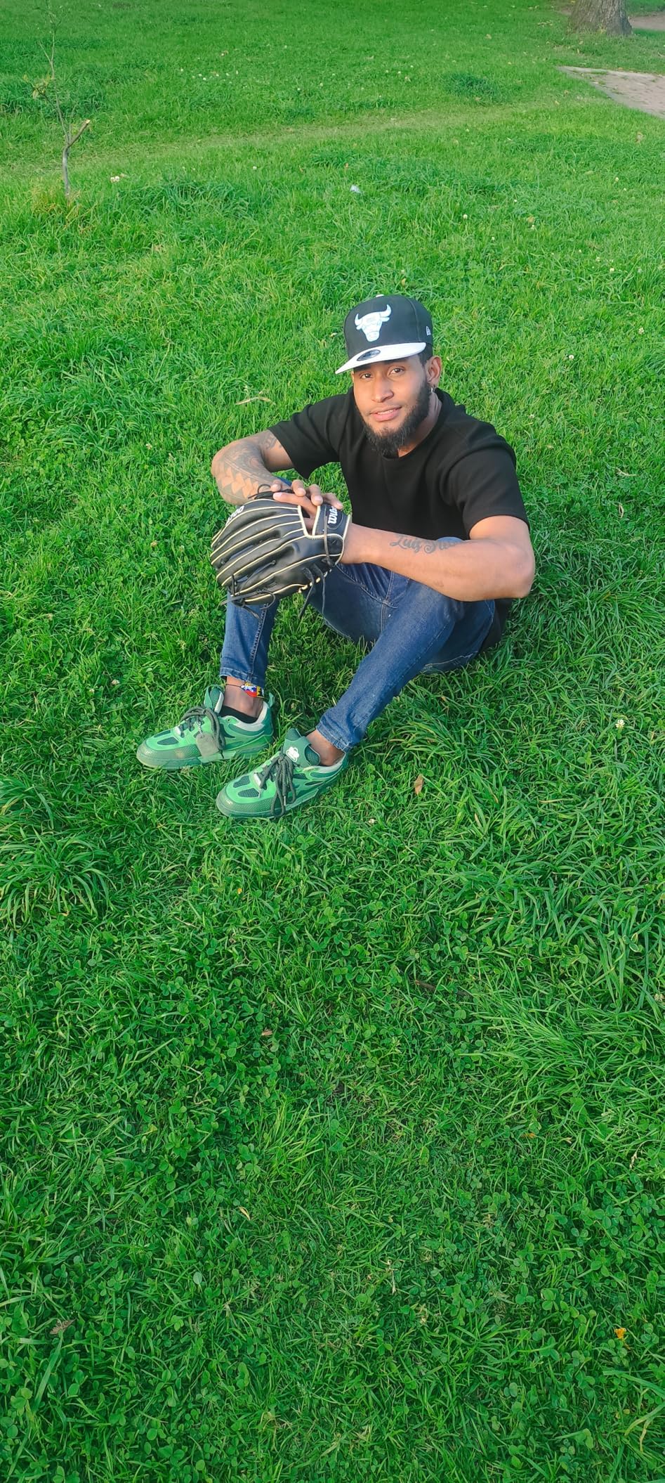 Wilson | A700 | Baseball Gloves + Mitts | Right + Left Hand Throw | Multiple Styles customer photo 1