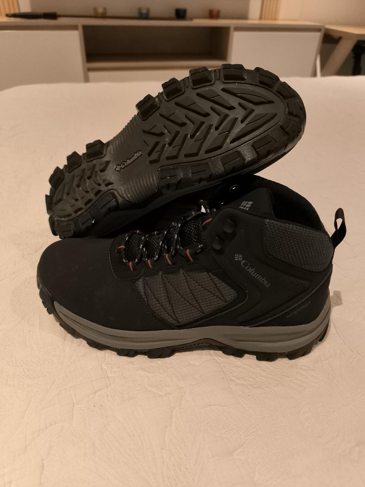 Columbia Men's Transverse Hike Waterproof Hiking Boots customer photo 1