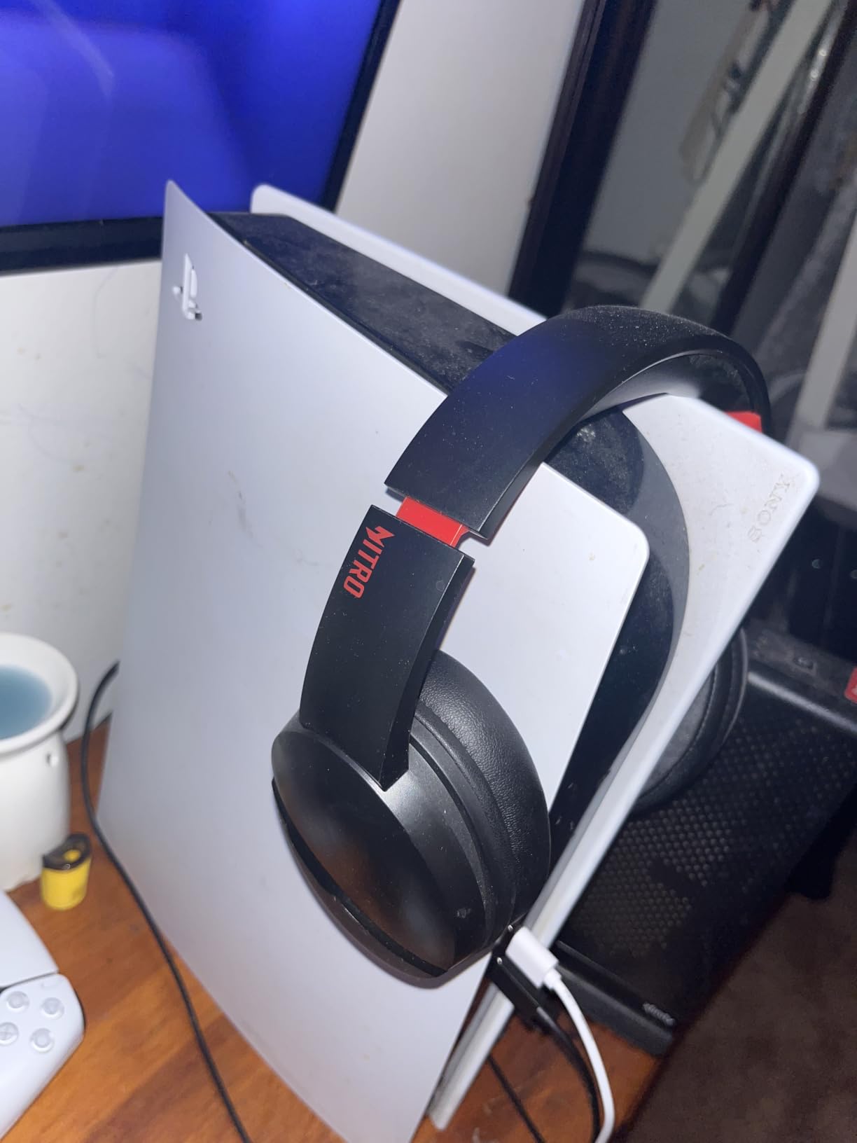 acer Wireless Gaming Headset, PS5 Headset with 2.4GHz for Ps5, Ps4, PC, Switch, Bluetooth 5.3 + 100Hrs Gaming Headphones with Noise Canceling Mic for Laptop, Mobile, Mac, 50mm Drivers (Red) customer photo 2