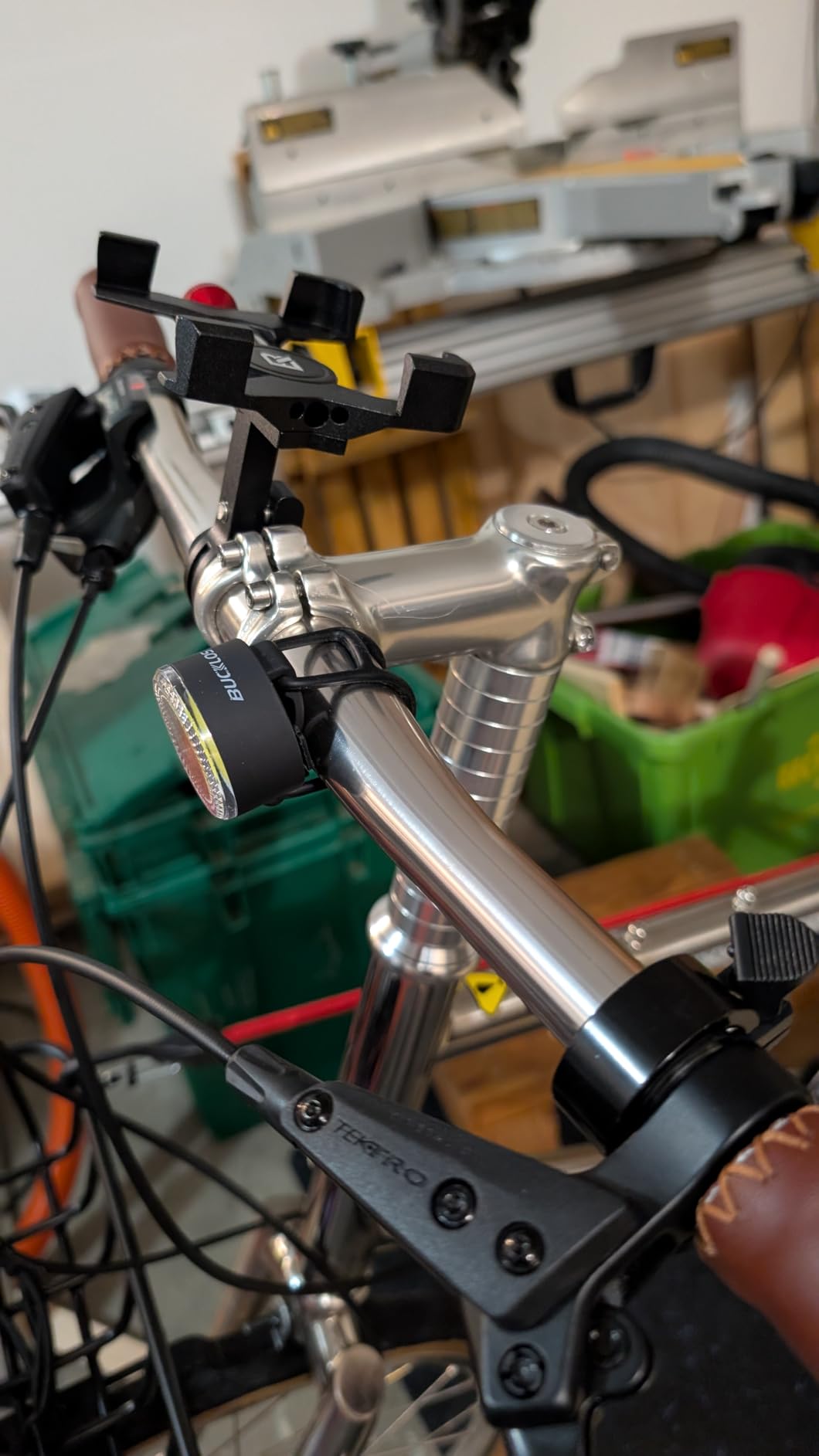 ROCKBROS Bike Phone Holder, Aluminum Bike Phone Mount Holder, Handlebar Mounted Cell Phone Holder for 4.7-7.1 Inch Phones Handlebar Mount customer photo 1
