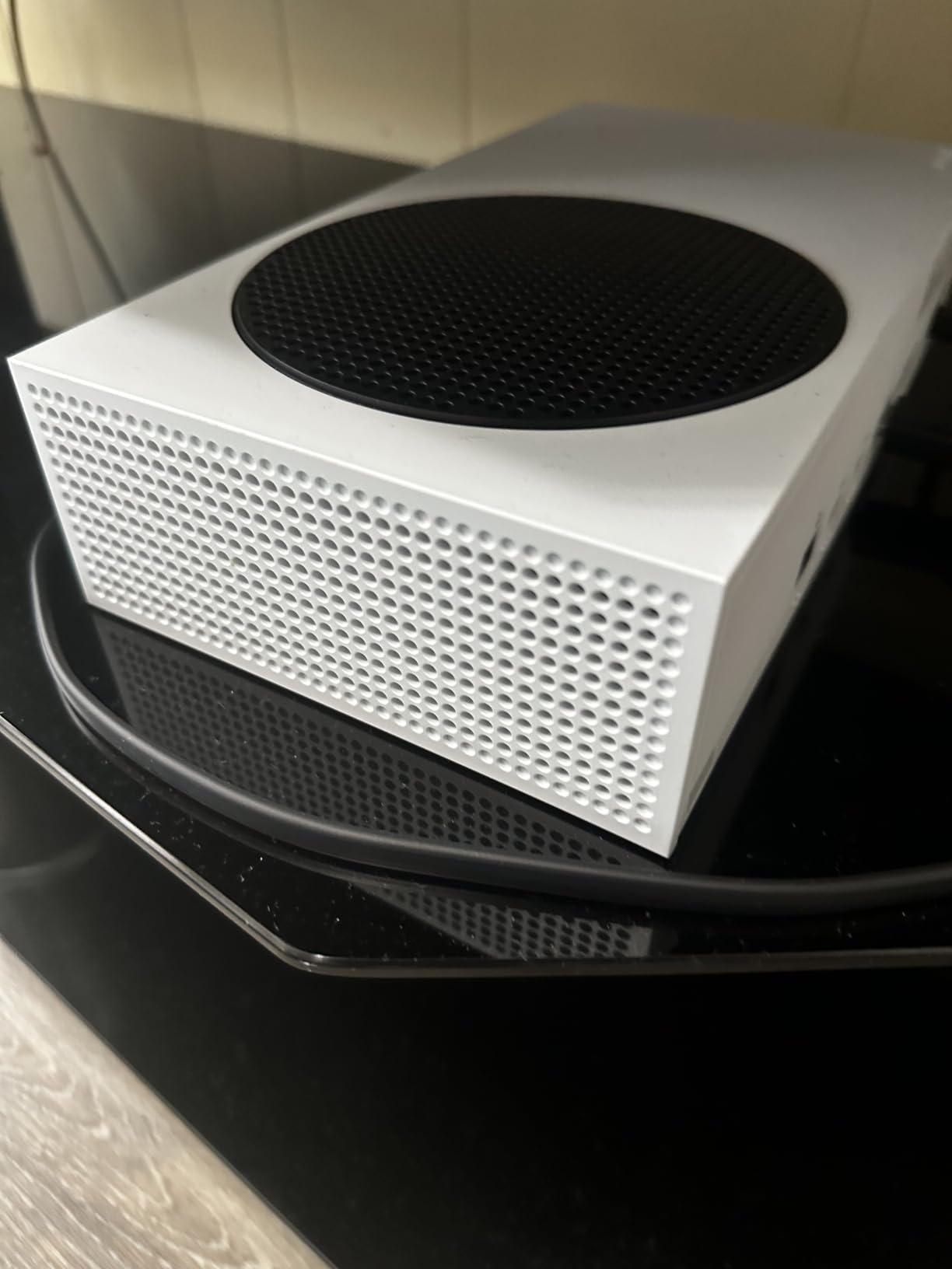 Xbox Series S - All Digital Gaming Console - 1TB SSD - Robot White customer photo 1