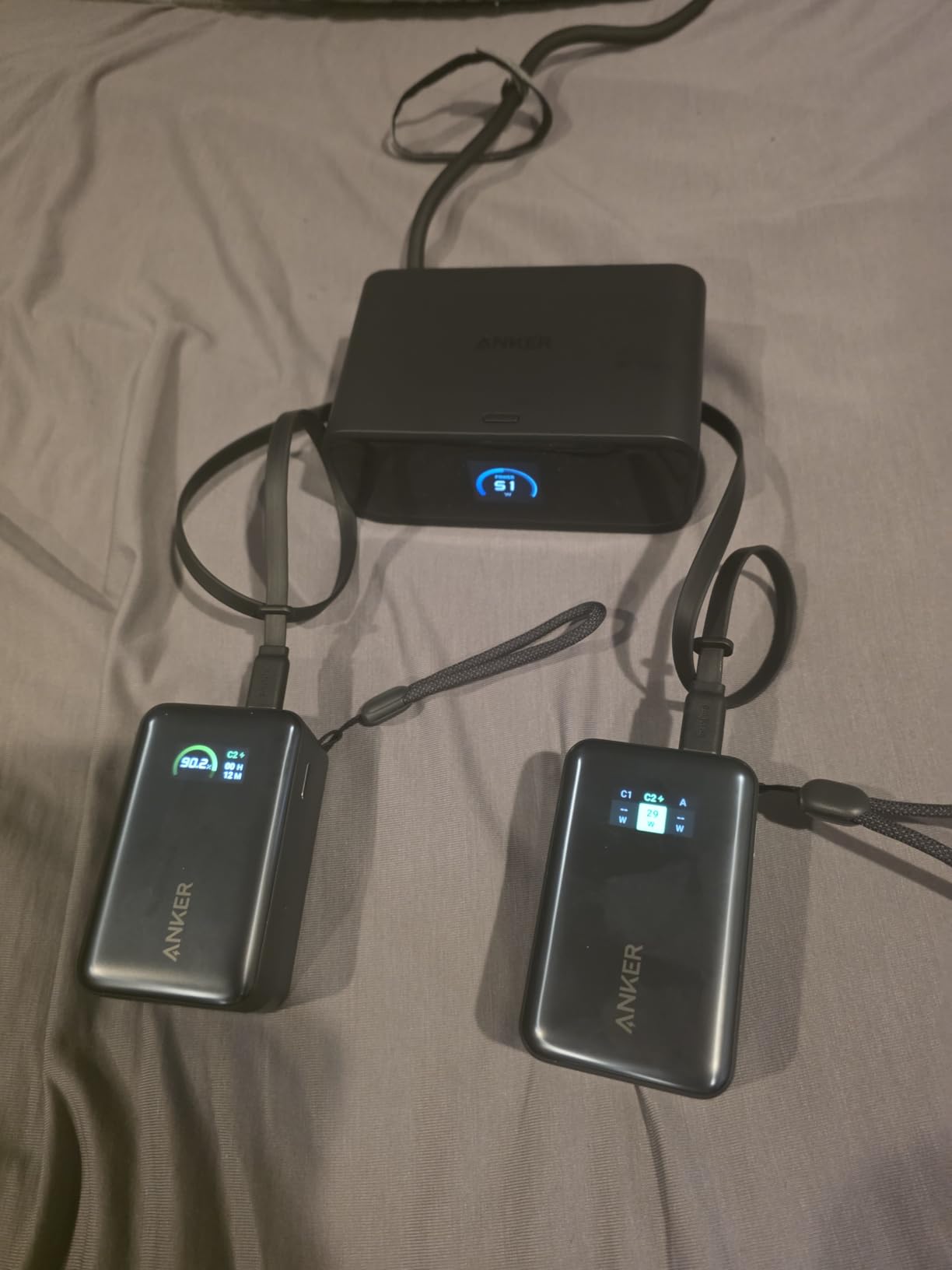 Anker Nano Power Bank, 45W 10,000mAh Portable Charger, iPhone Battery Pack, Built-In Retractable USB-C Cable, Compact Travel Design customer photo 2
