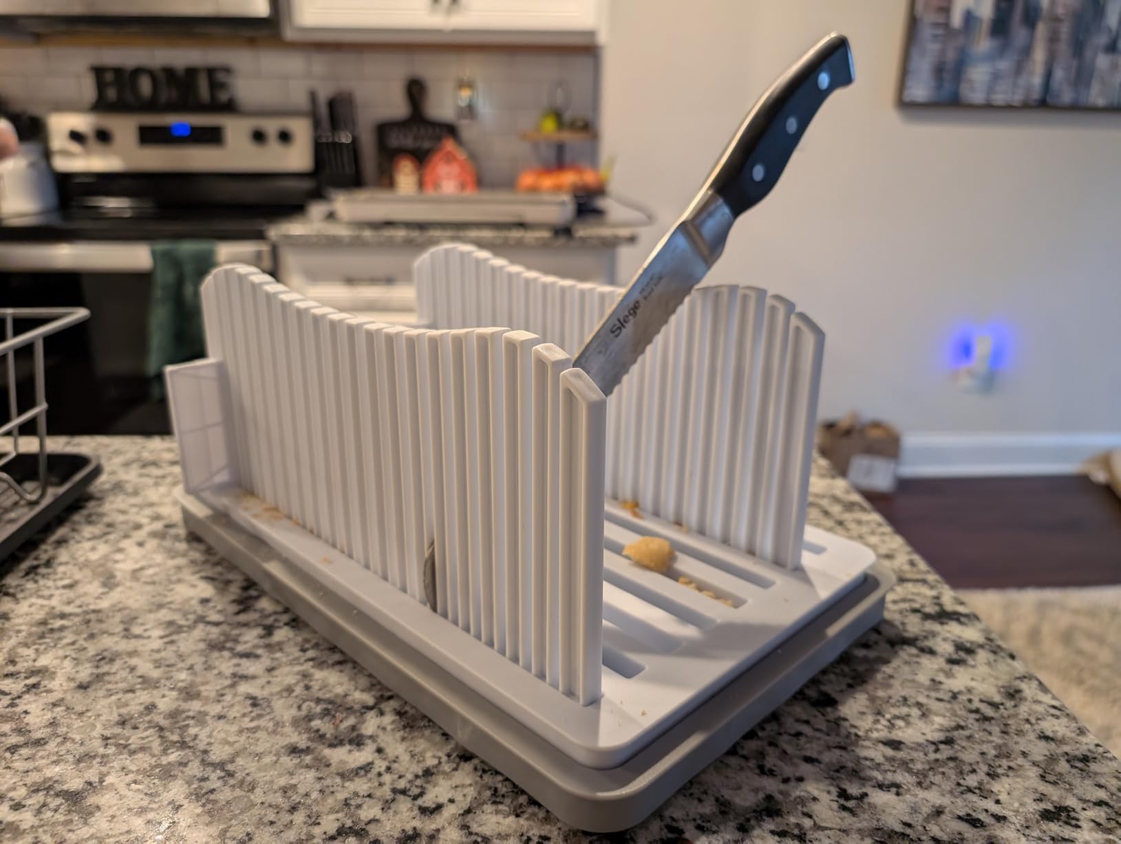 CAWIU Bread Slicer for Homemade with Box, Foldable Bread Cutter with Crumb Tray, Adjustable Width Bread Slicing Guide for Loafs, Sandwiches, Bagels, and Cakes customer photo 1