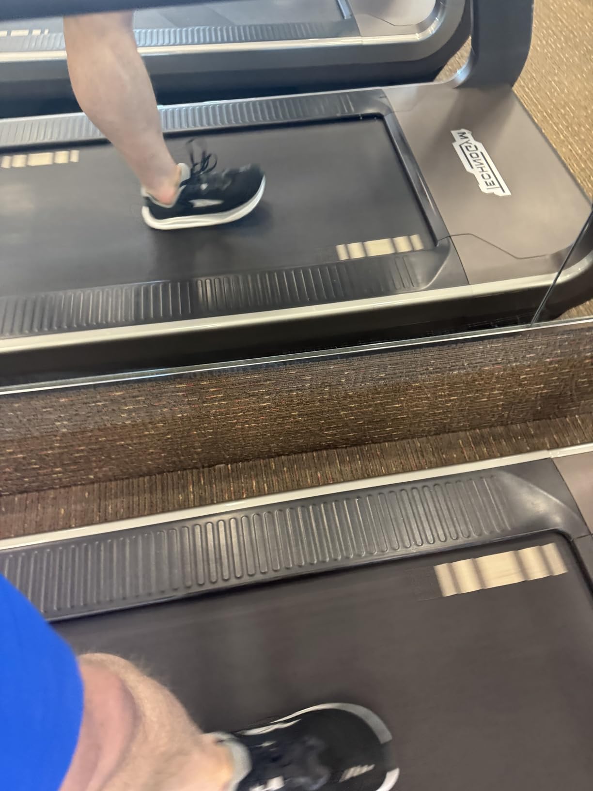 Men's Paradigm 8 Road Running Shoe customer photo 1