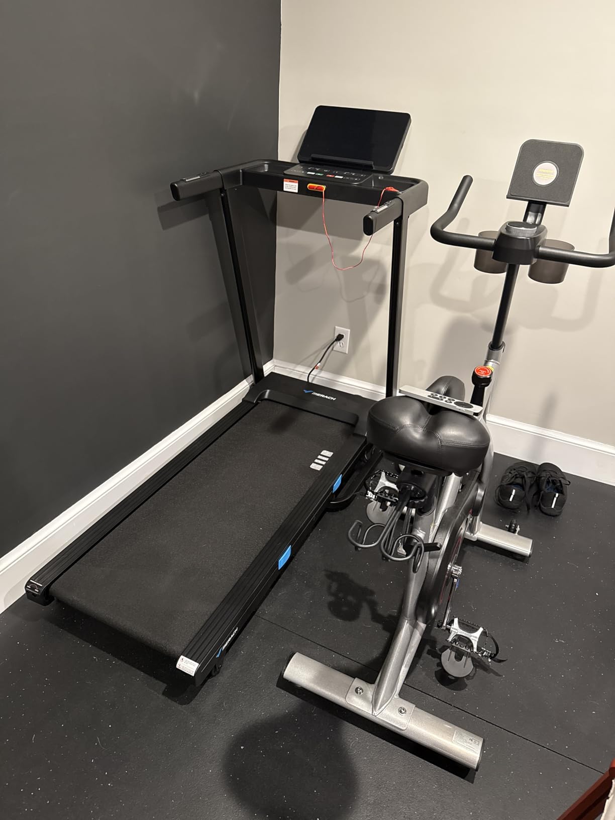 MERACH Treadmills for Home with Incline 0%-15%, 300 LBS Capacity Double Deck Foldable Treadmill with Incline, 0.5-7.5MPH Quiet 2.5HP Brushless Incline Treadmill LED Display with Smart APP customer photo 2