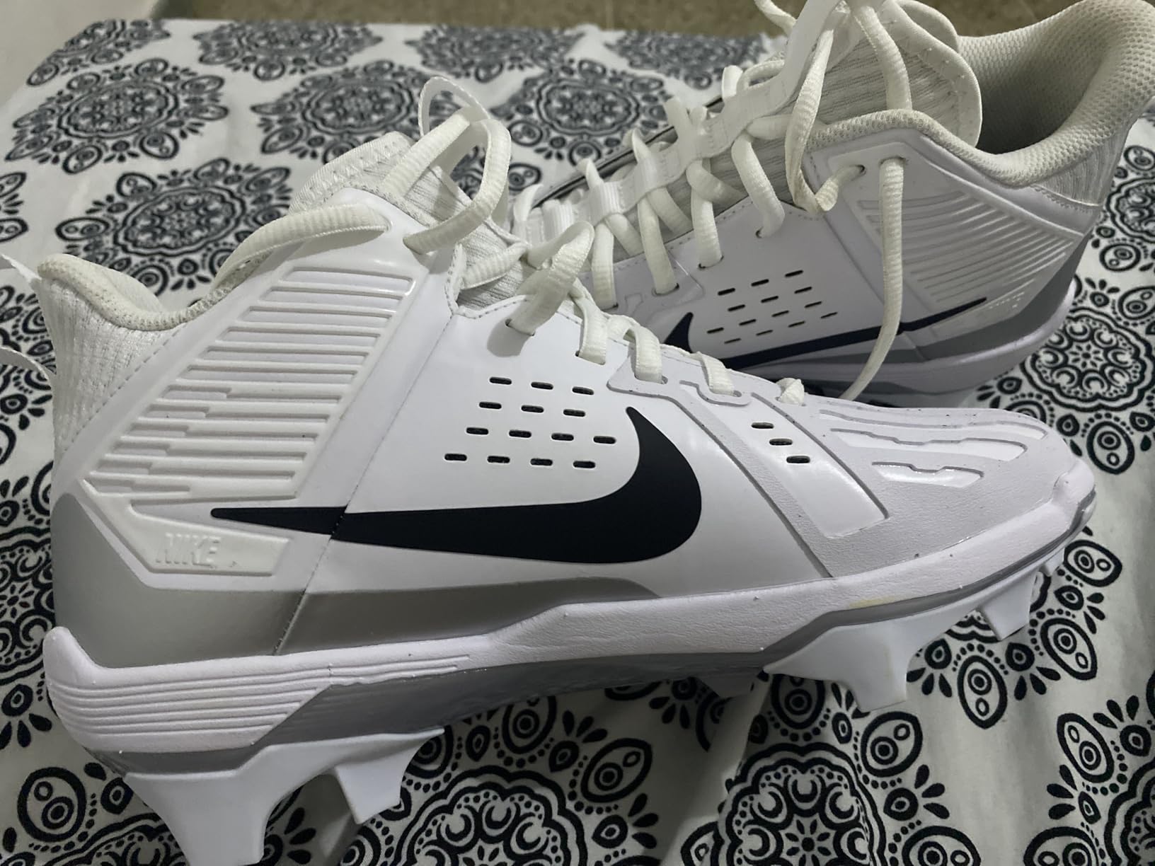 Nike Alpha Menace Strong Men's Football Cleats (Black/Metallic Silver/White) customer photo 2