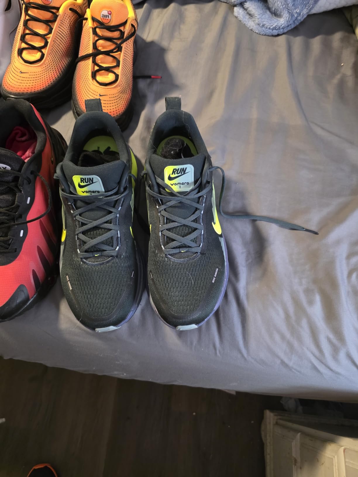 Nike Men's Vomero 18 Road Running Shoe customer photo 1