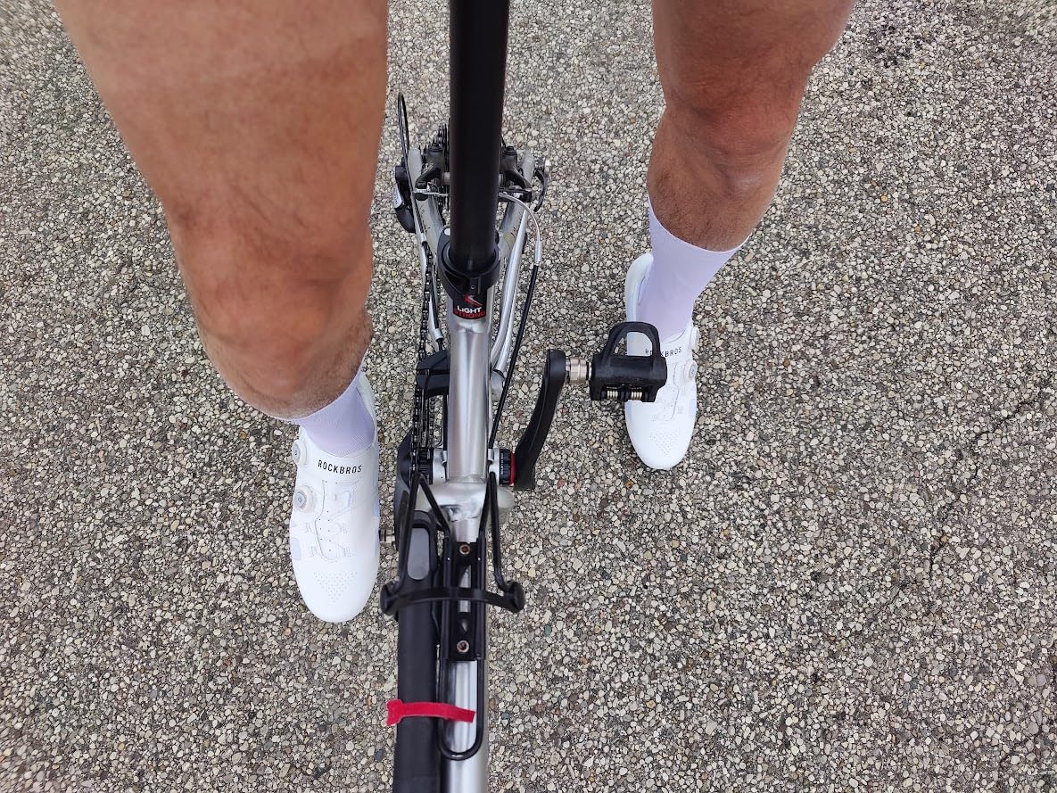 ROCKBROS Cycling Shoes NR3 Clipless with 2 Knob Lock Professional for Men Women - Breathable & Stable Road Bike Shoes, Compatible with Peloton & Look Delta/SPD Cleats customer photo 2
