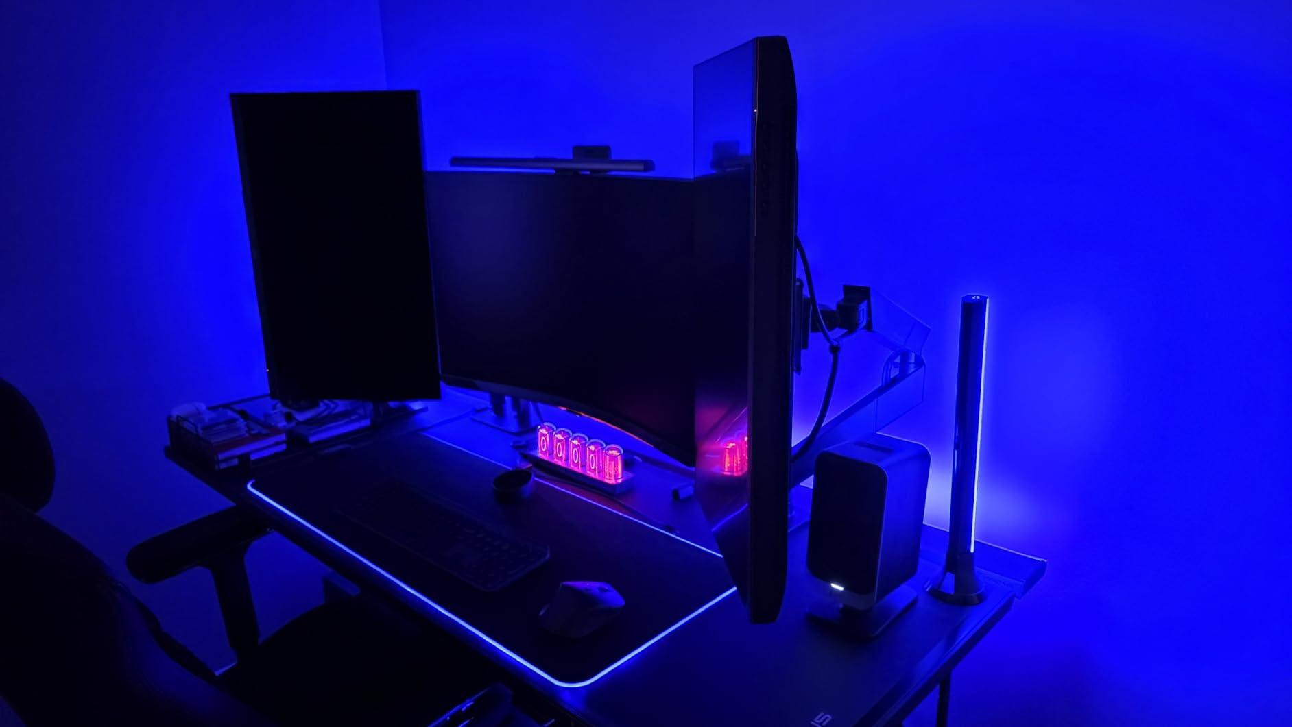 Klipsch ProMedia Lumina 2.1 Computer Gaming System with Subwoofer and RGB Lighting Effects Built-in customer photo 2