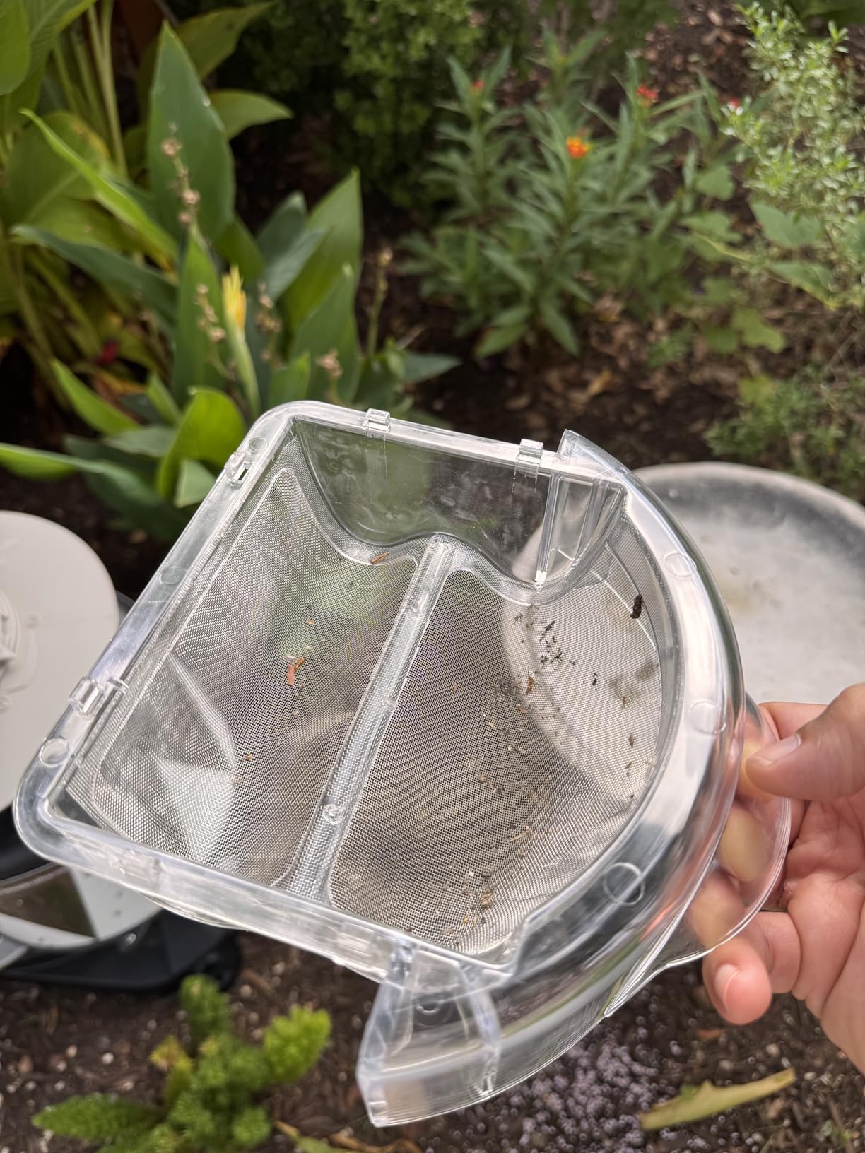 SkeeterVac SV3100 Outdoor Mosquito and Backyard Insect Trap, Up to 1 Acre | Coverage Up to 1 Acre customer photo 2