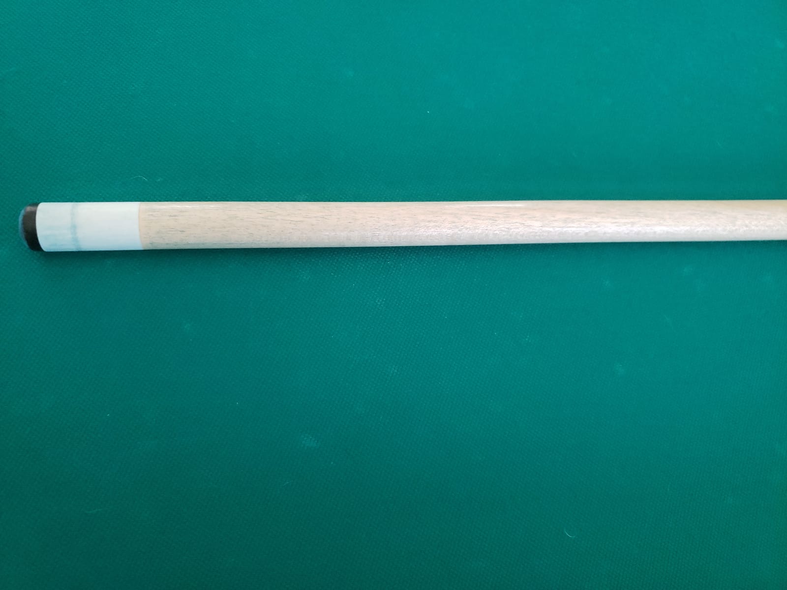 Players Classic Birds-Eye Maple with Triple Silver Rings Cue | North American Hard Maple, Birdseye with Linen Wrap customer photo 1