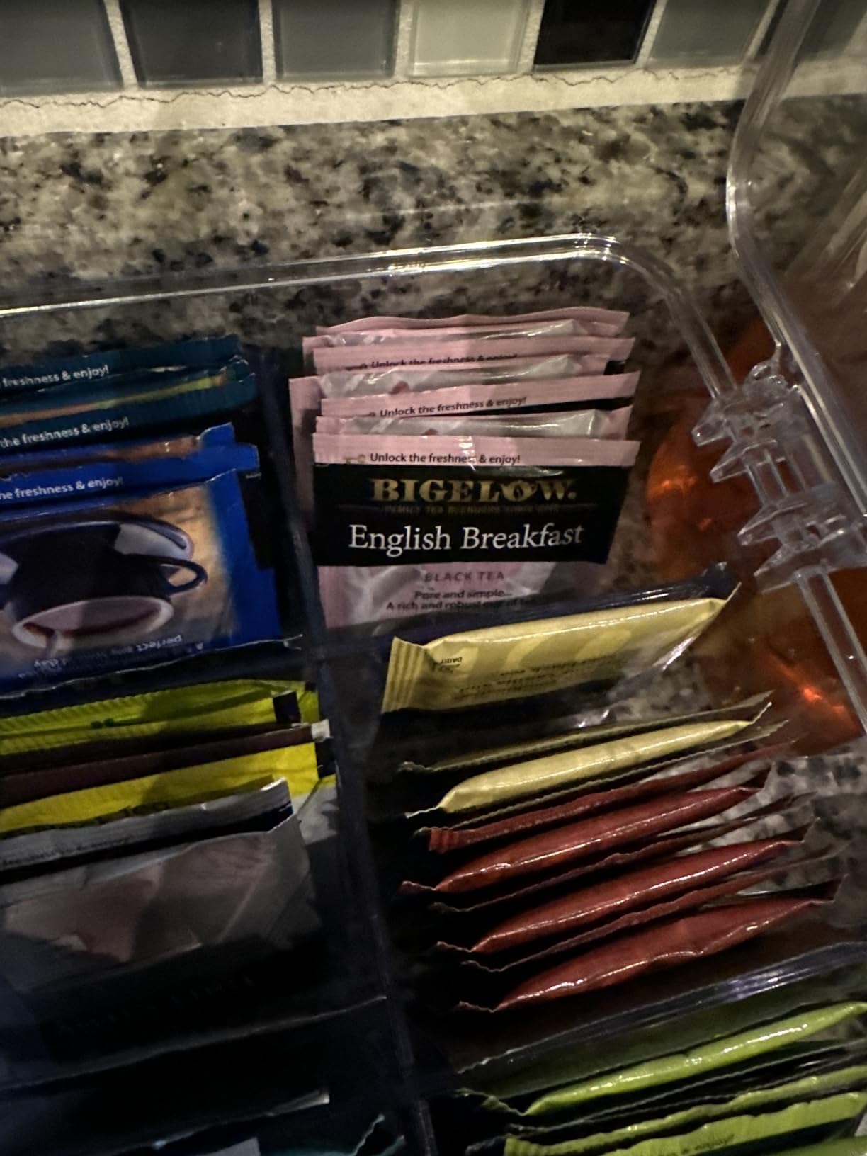 Bigelow Tea English Breakfast Black Tea, 100 Count (Pack of 1) customer photo 1