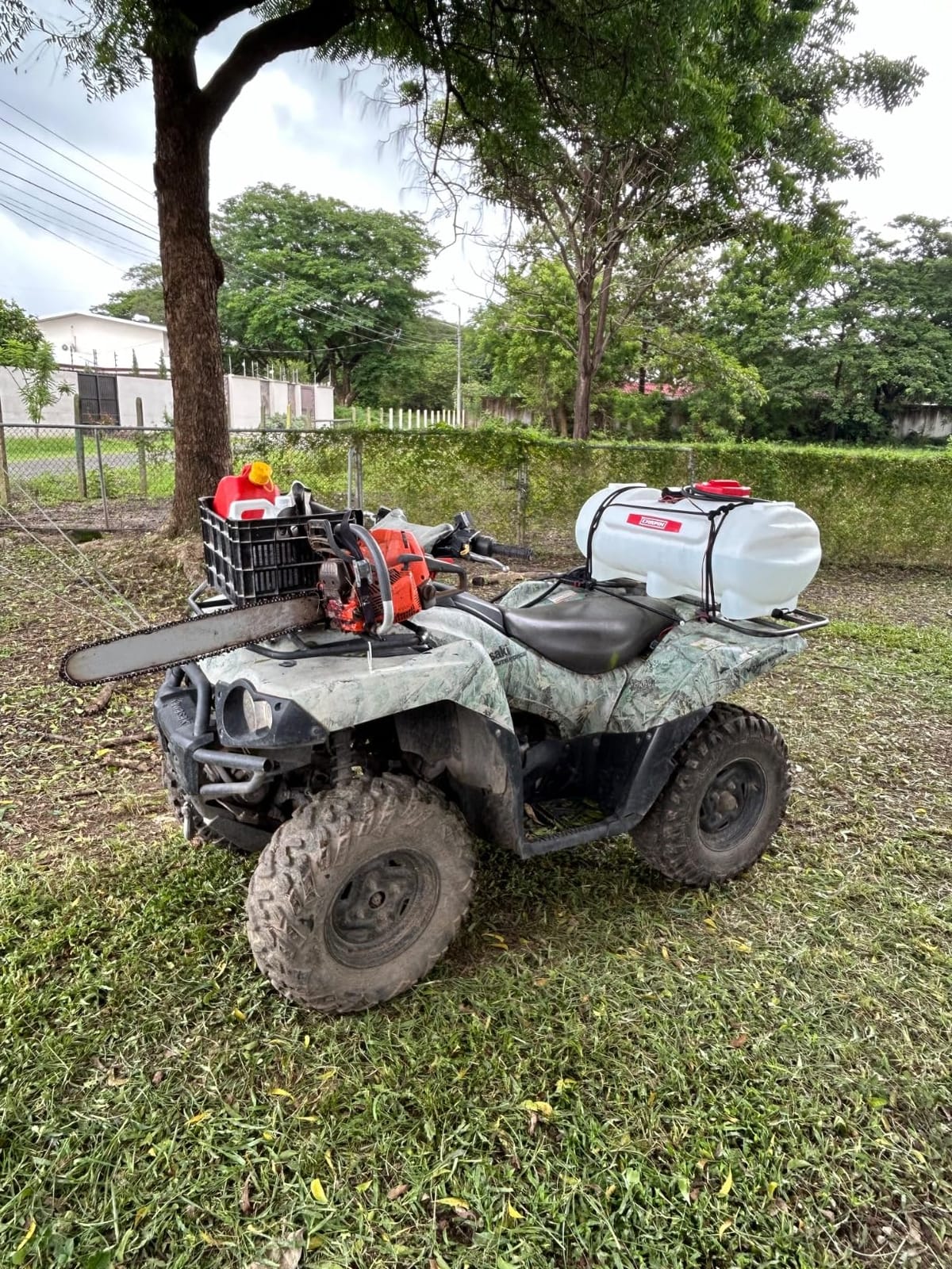 Chapin 97400E Made in the USA 25 Gallon ATV/UTV 12 Volt Mounted Spot Sprayer customer photo 2