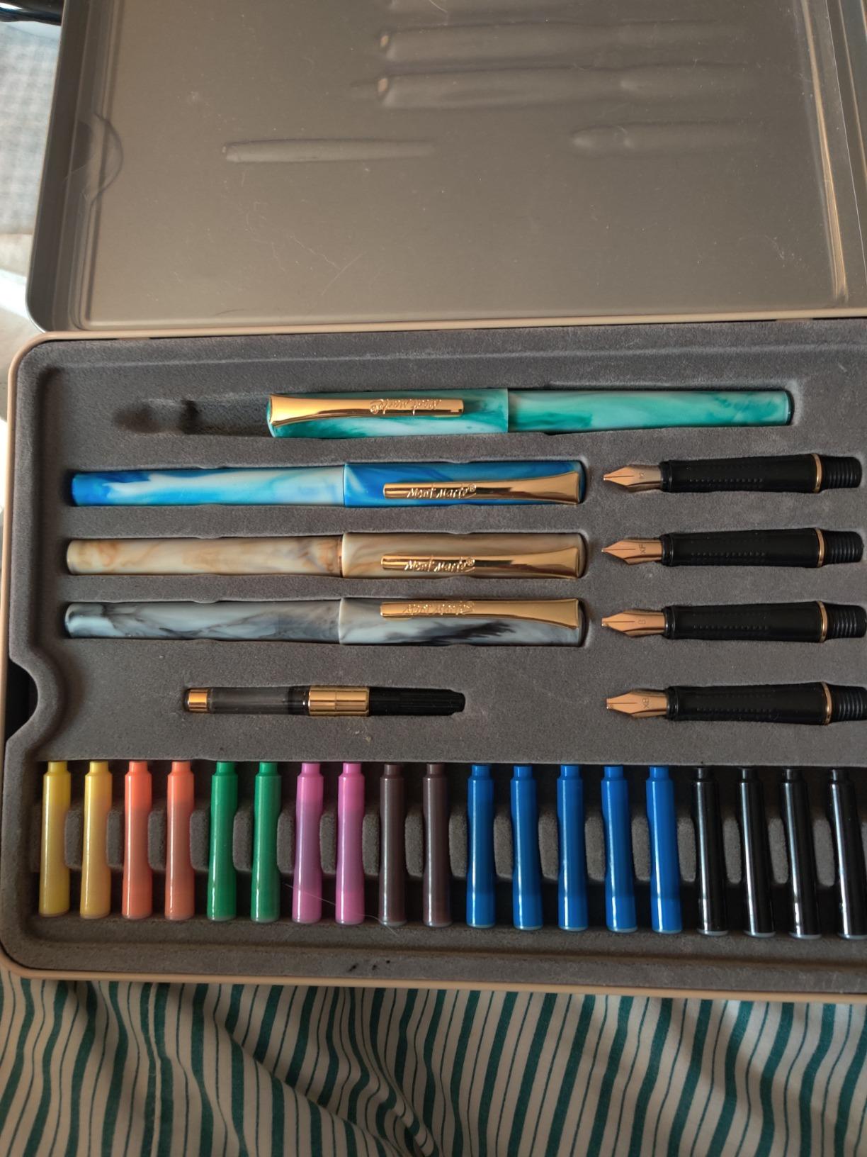 Mont Marte Calligraphy Set, 32 Piece. Includes Calligraphy Pens, Calligraphy Nibs, Ink Cartridges, Introduction Booklet and Exercise Booklet customer photo 1