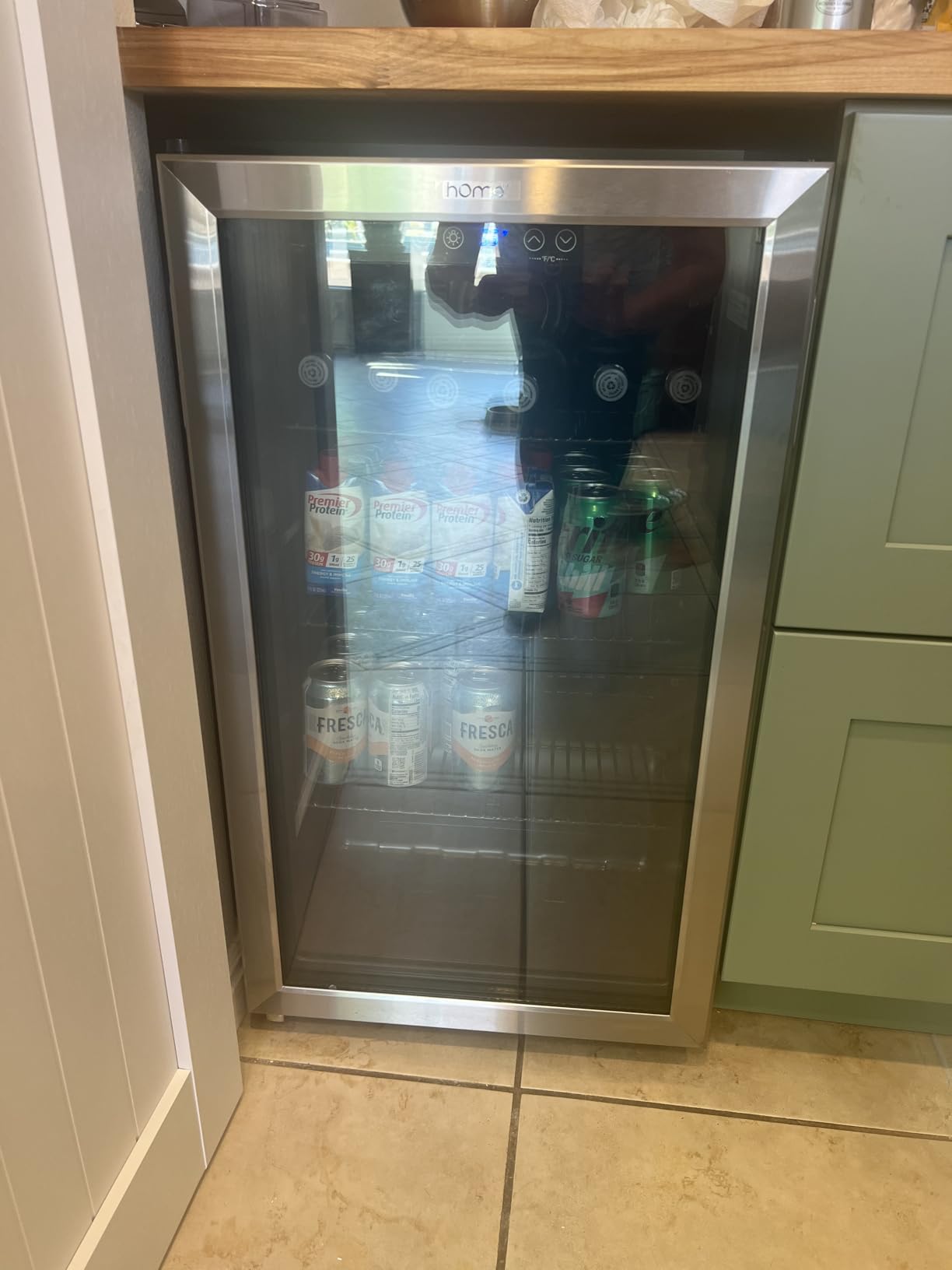 hOmeLabs Beverage Refrigerator and Cooler - Mini Fridge with Glass Door for Soda Beer or Wine - 120 Cans Capacity customer photo 2