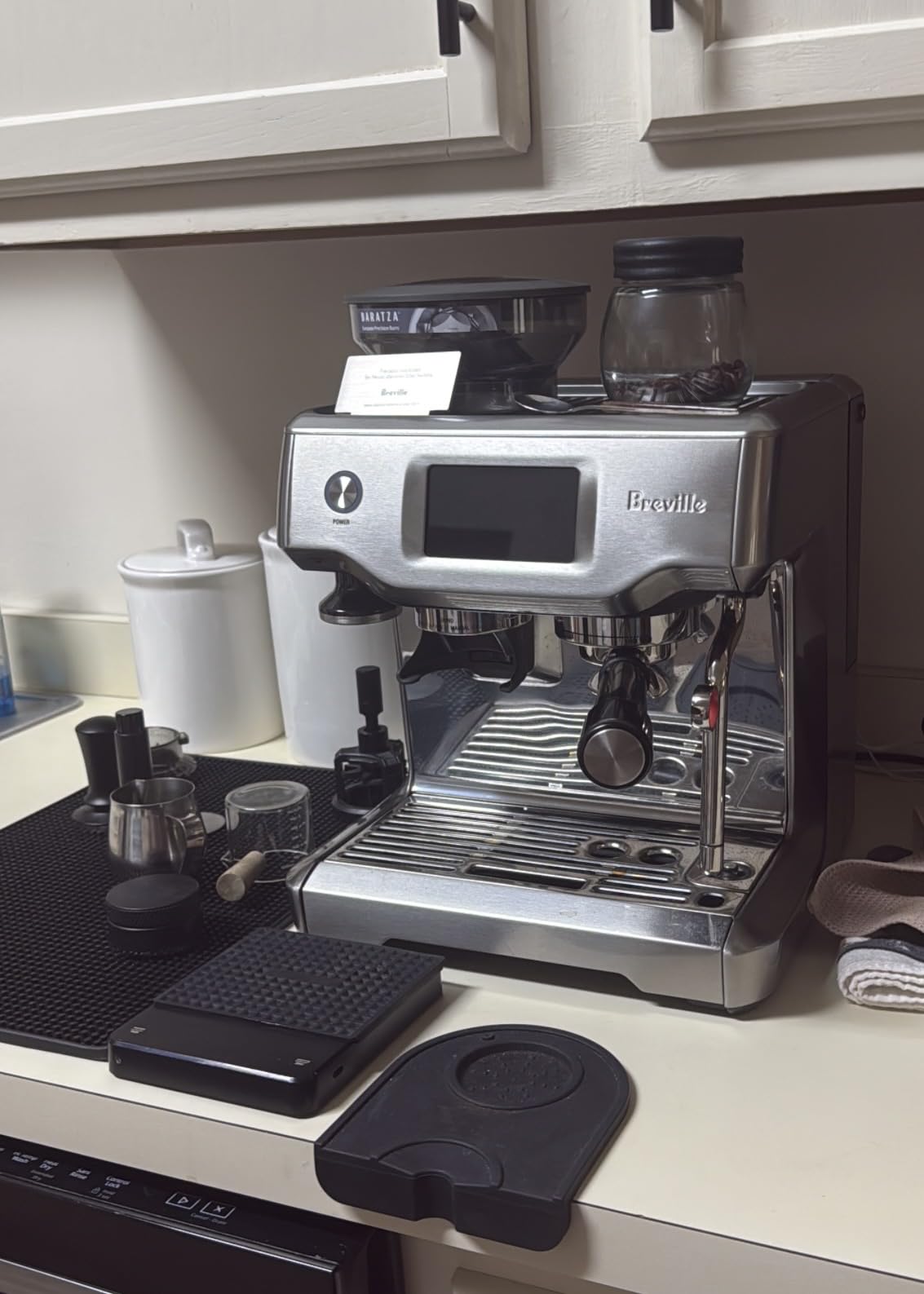 Breville BES880BSS Barista Touch Espresso Machine, Brushed Stainless Steel | Pull barista-quality espresso shots, lattes and cappuccinos at home with semi-automatic coffee maker with built-in grinder customer photo 1